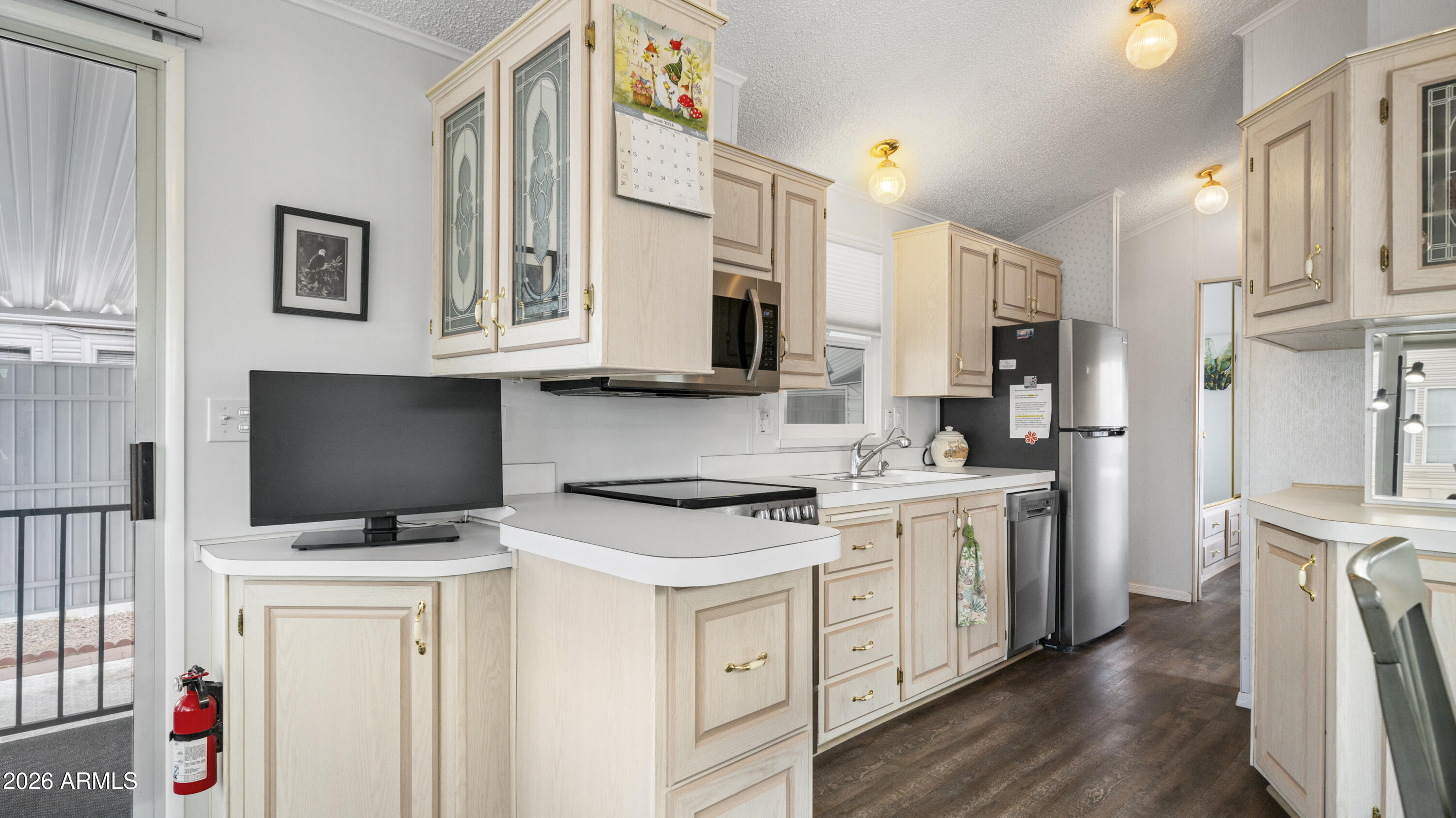 GOLDEN VISTA - Residential