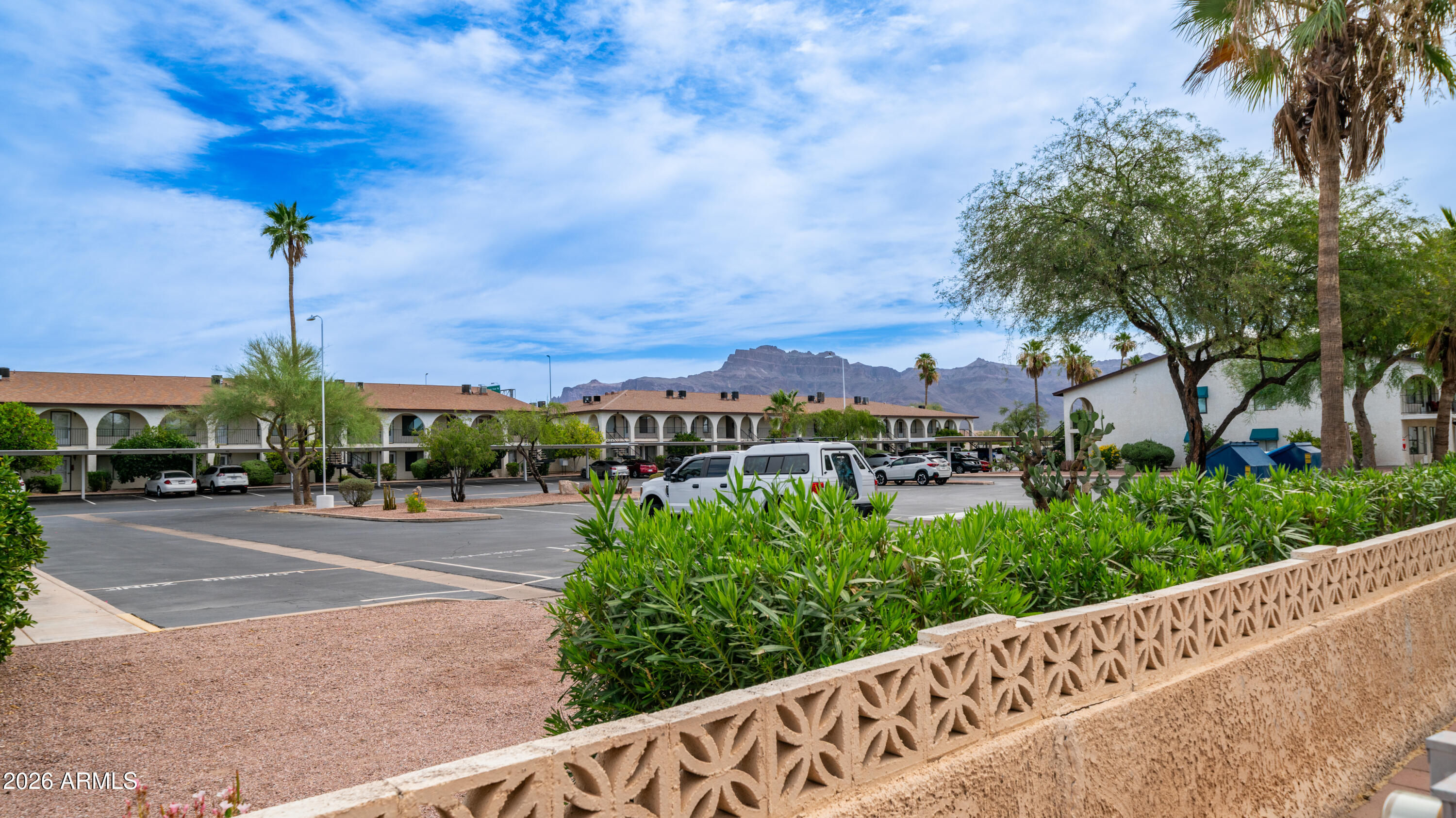 GOLDEN VISTA - Residential
