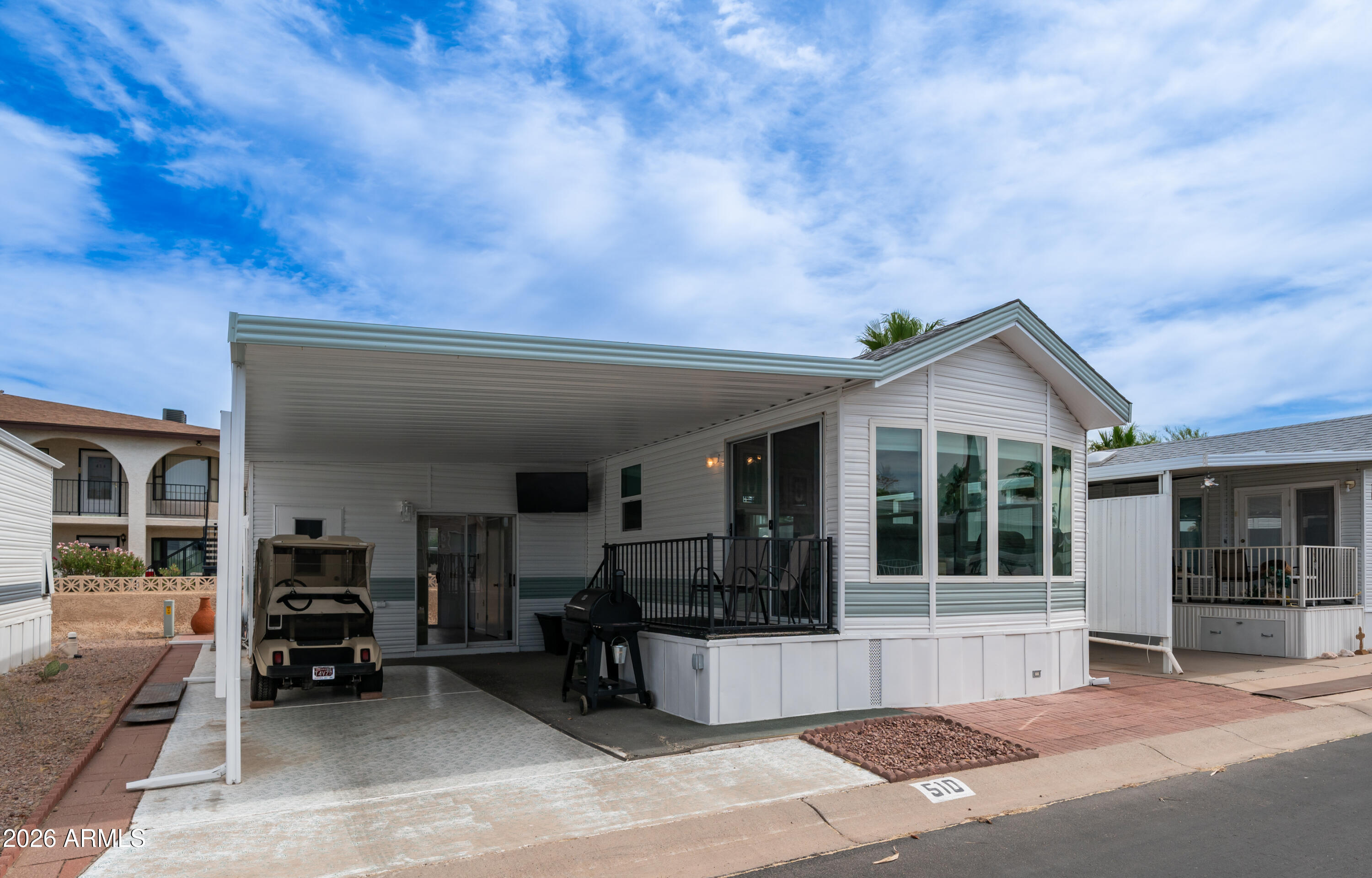 GOLDEN VISTA - Residential