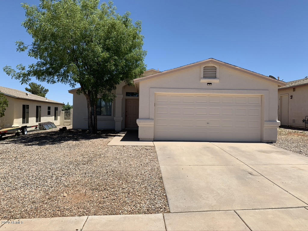This 2BD/1BA/2CG, 1133 sf rental home located in the Chaparral Village subdivision is not too far from Fort Huachuca, shopping, and schools. It's a cozy home that includes a floor plan with a good flow, low-maintenance front and backyards, a jack-and-jill bathroom to the master bedroom and hallway, and a walk-in master closet. It's location offers close access to everything in town! Please call to schedule a showing today.