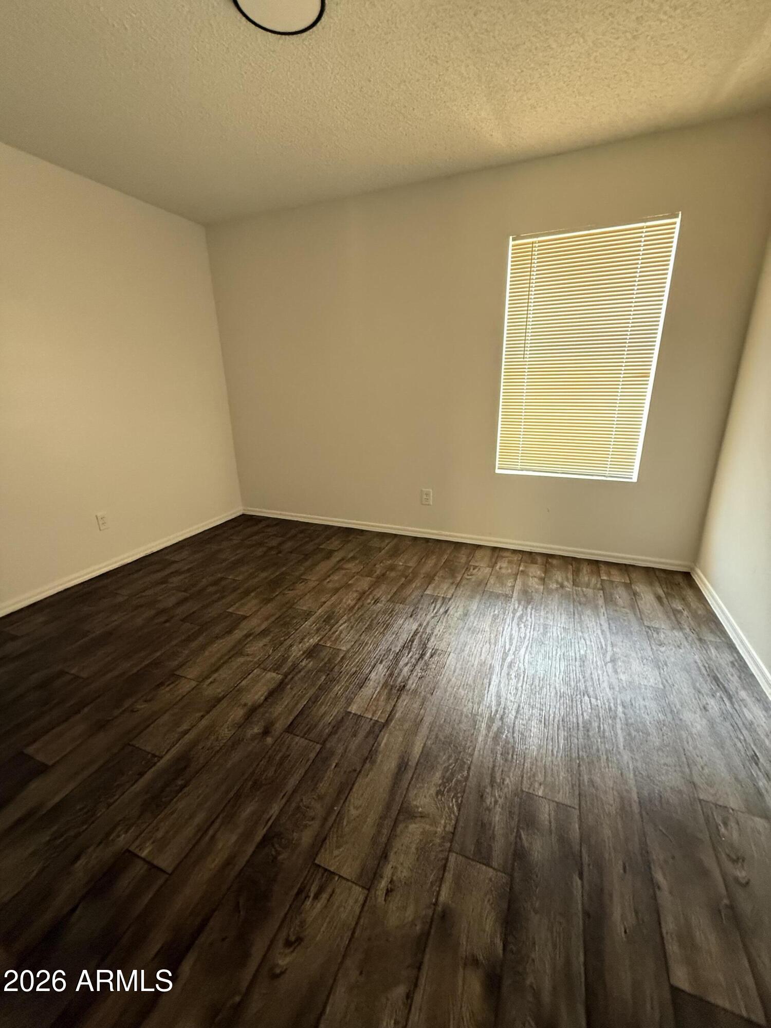 LINDSAY MANOR - Residential Lease