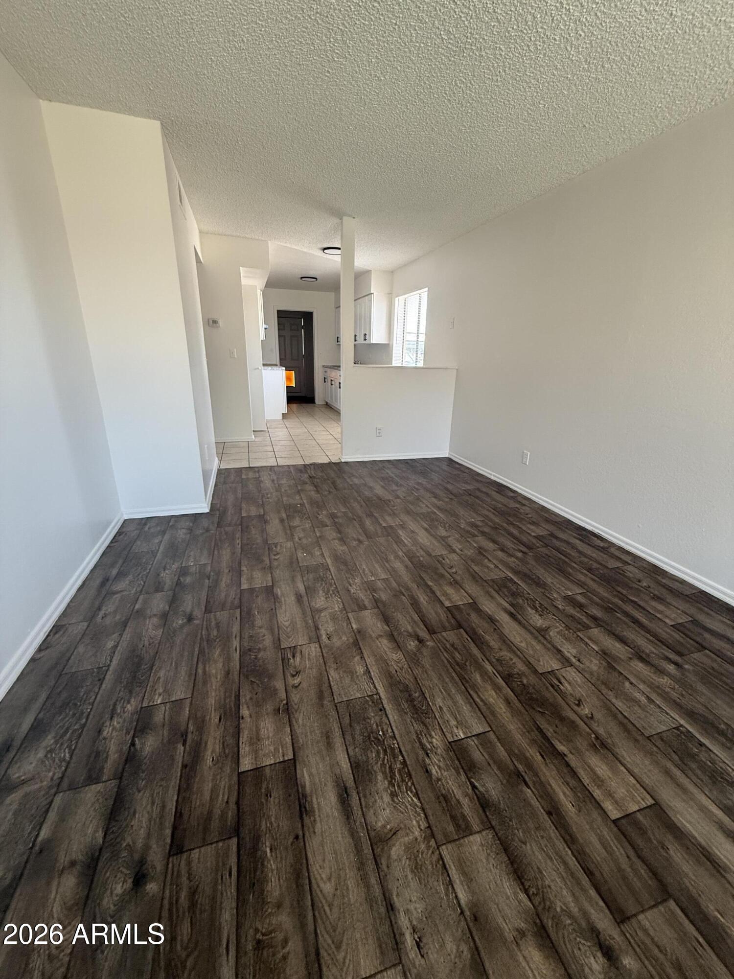 LINDSAY MANOR - Residential Lease