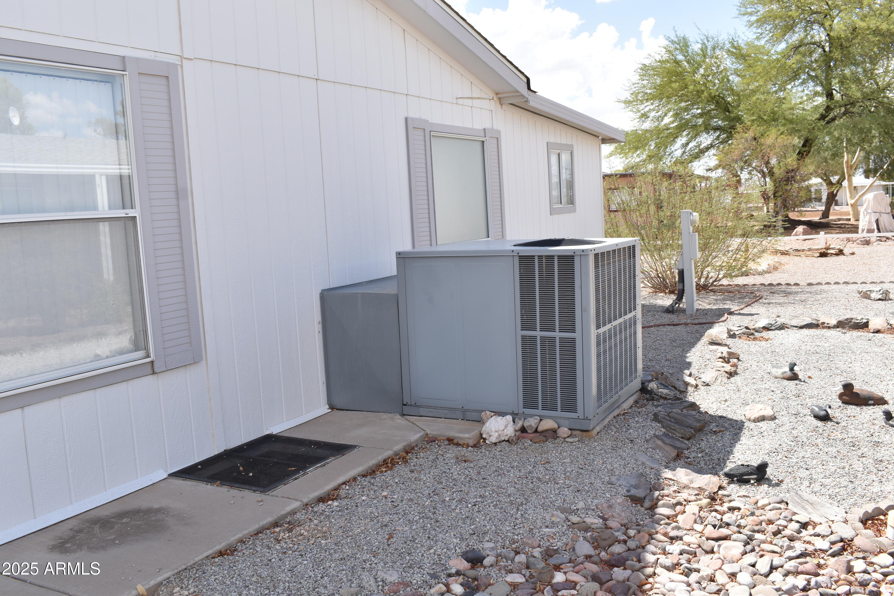 FLORENCE GARDENS UNIT E - Residential