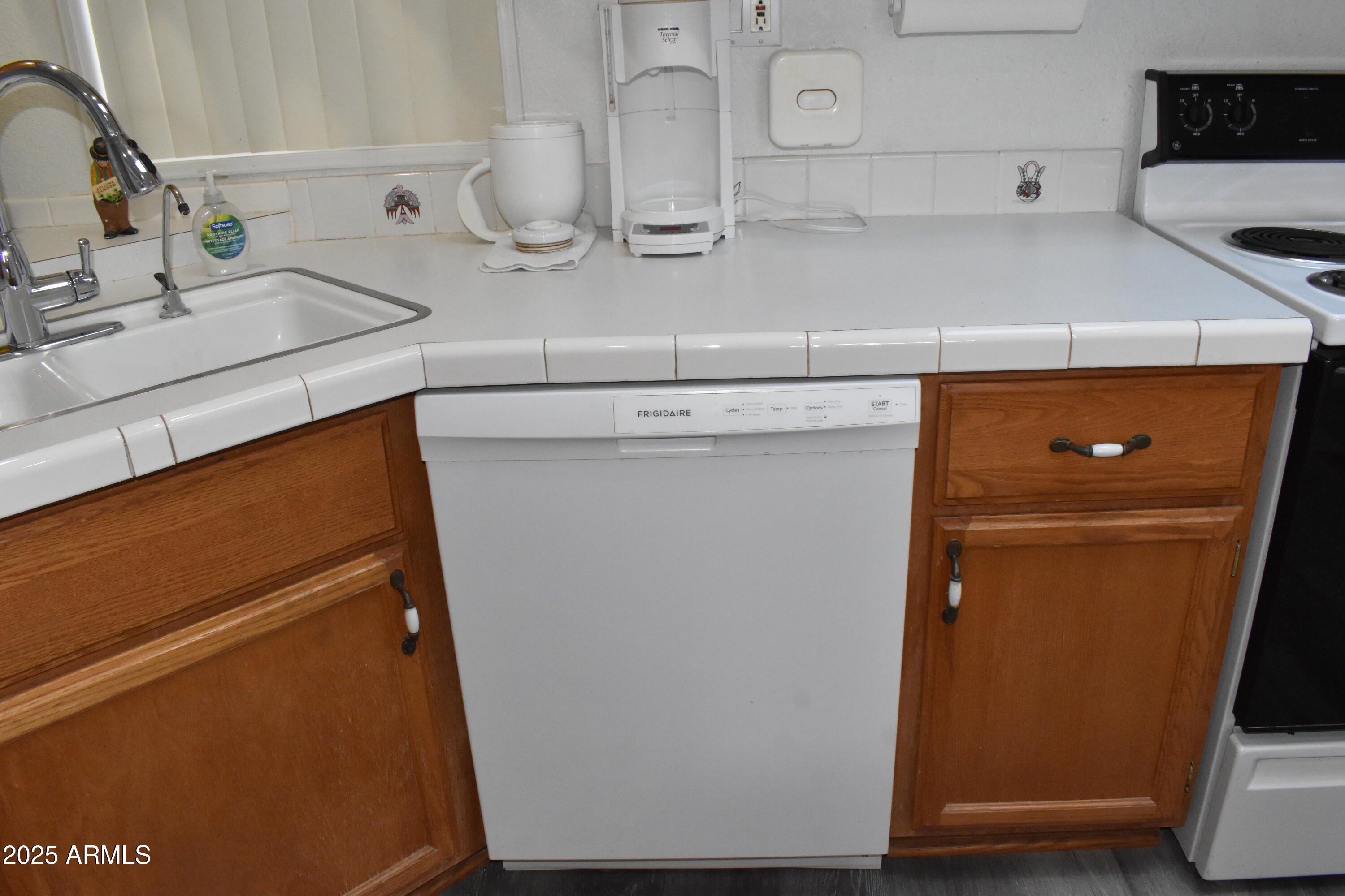 FLORENCE GARDENS UNIT E - Residential