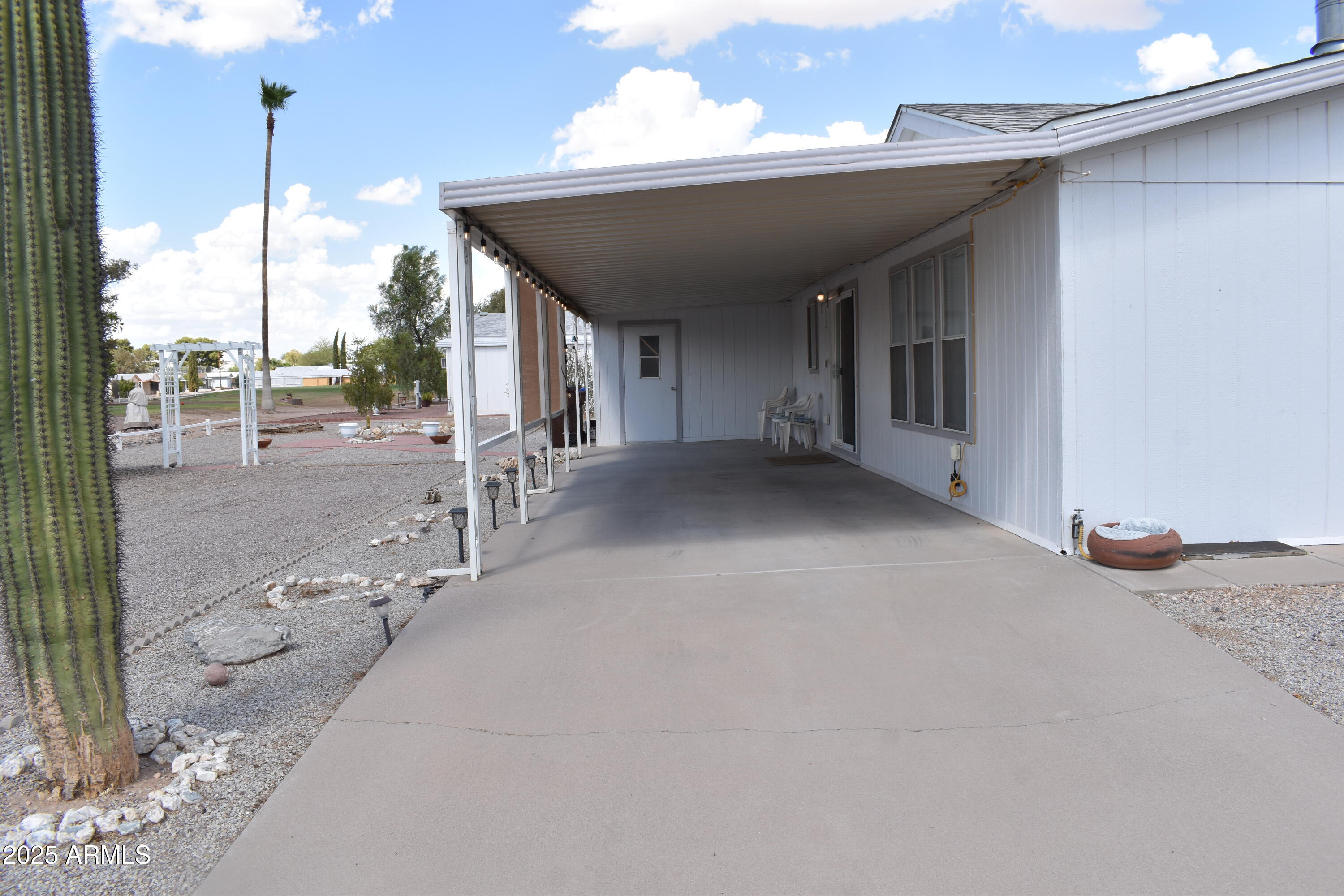 FLORENCE GARDENS UNIT E - Residential