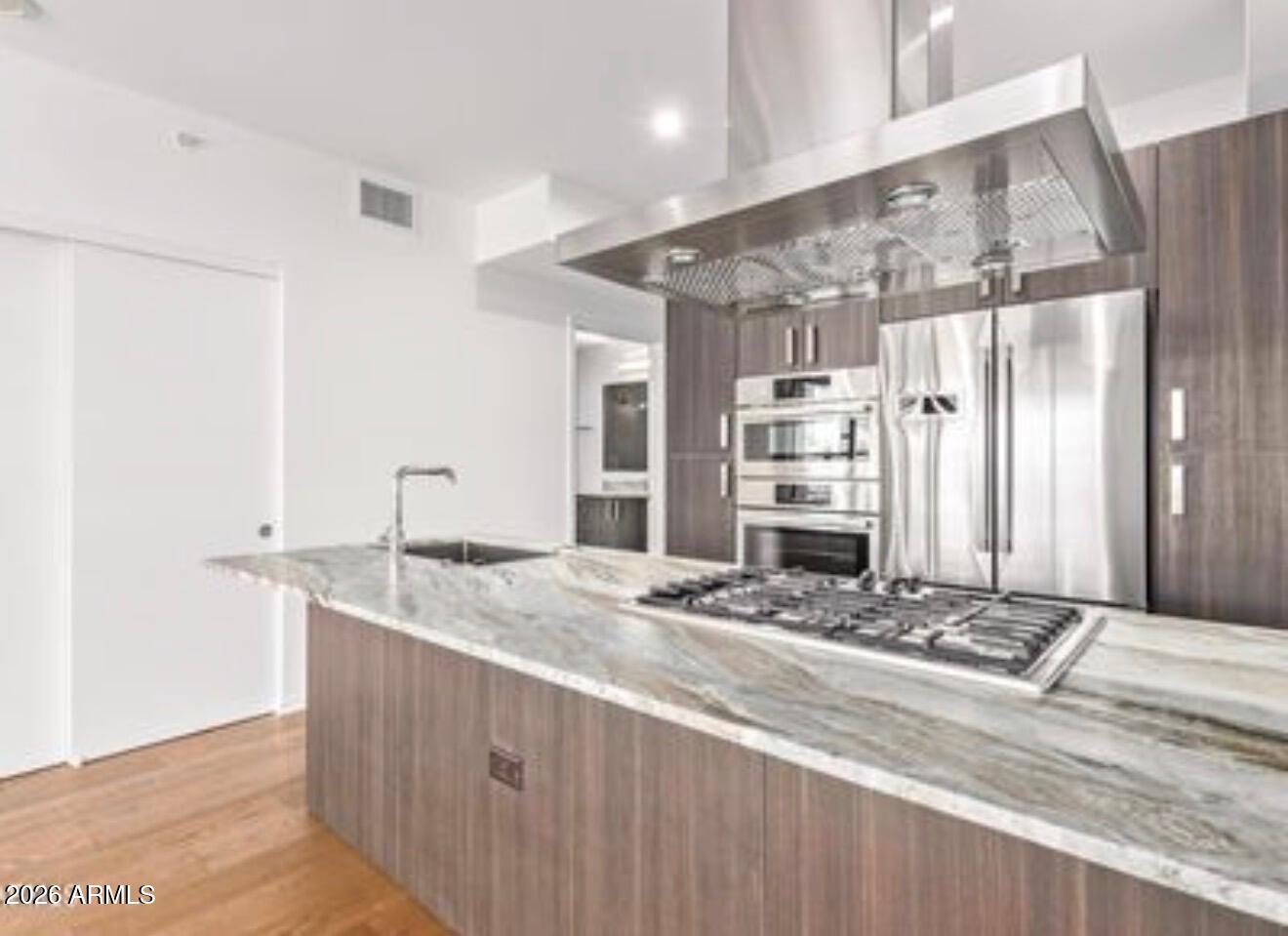 OPTIMA KIERLAND CENTER 7120 CONDOMINIUM 2ND AMD - Residential Lease