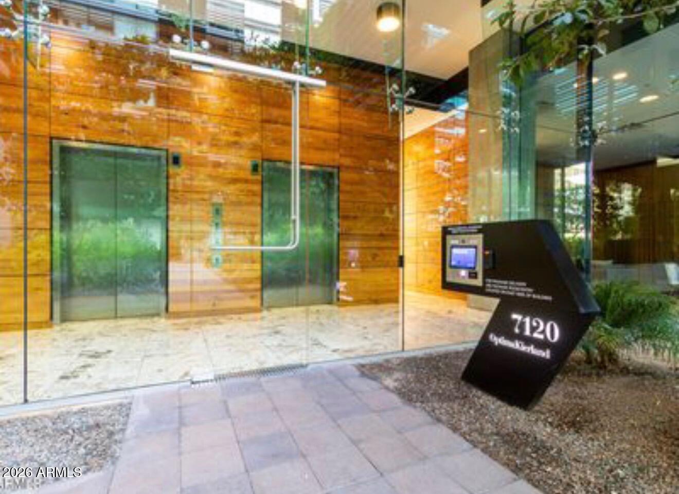 OPTIMA KIERLAND CENTER 7120 CONDOMINIUM 2ND AMD - Residential Lease