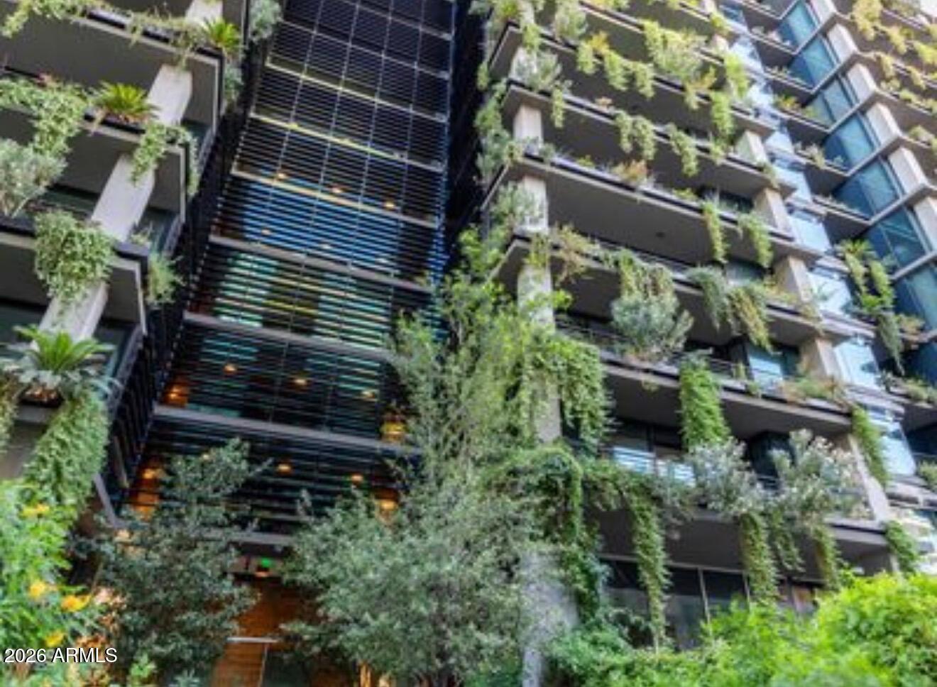 OPTIMA KIERLAND CENTER 7120 CONDOMINIUM 2ND AMD - Residential Lease