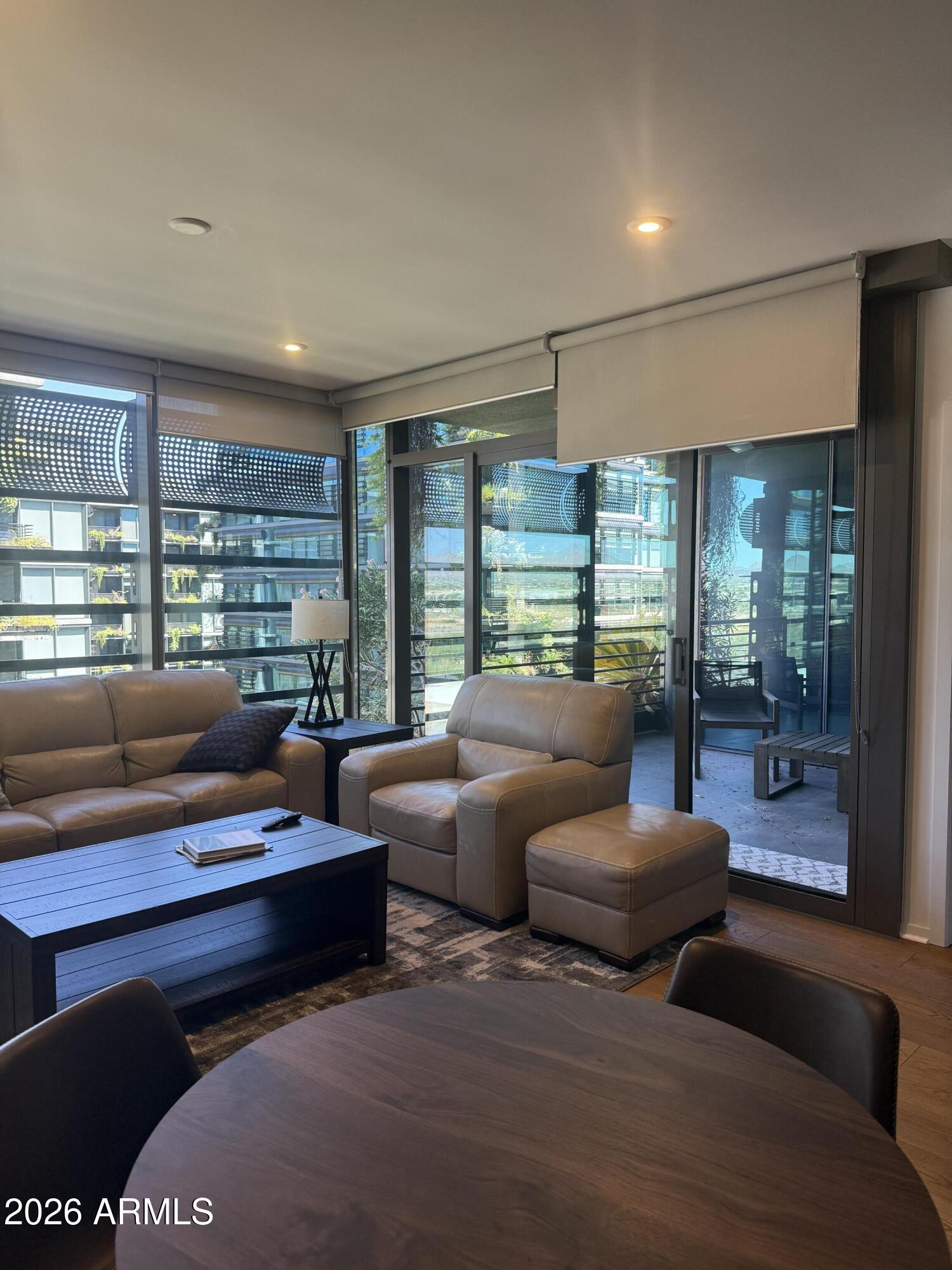 OPTIMA KIERLAND CENTER 7120 CONDOMINIUM 2ND AMD - Residential Lease