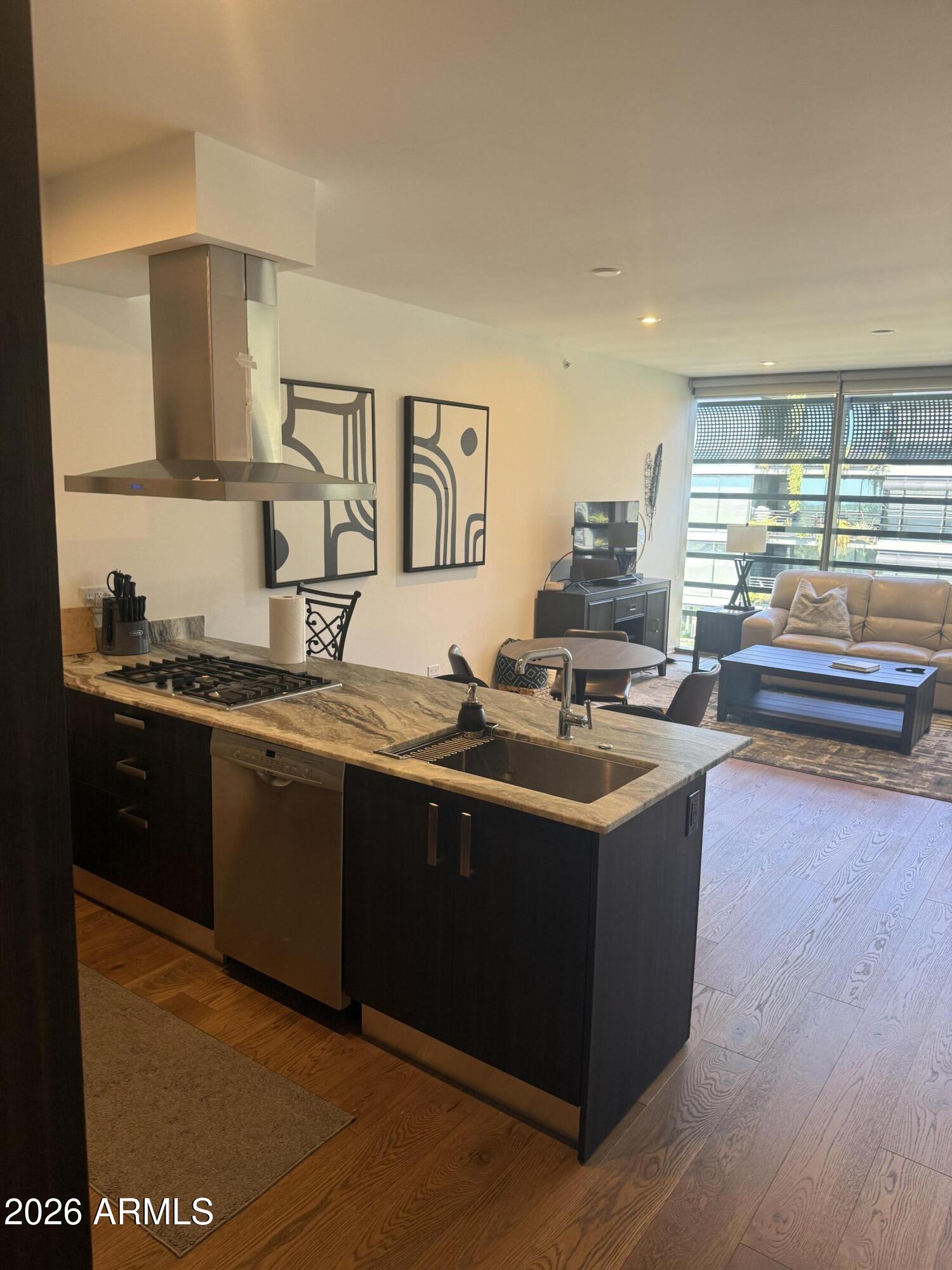 OPTIMA KIERLAND CENTER 7120 CONDOMINIUM 2ND AMD - Residential Lease