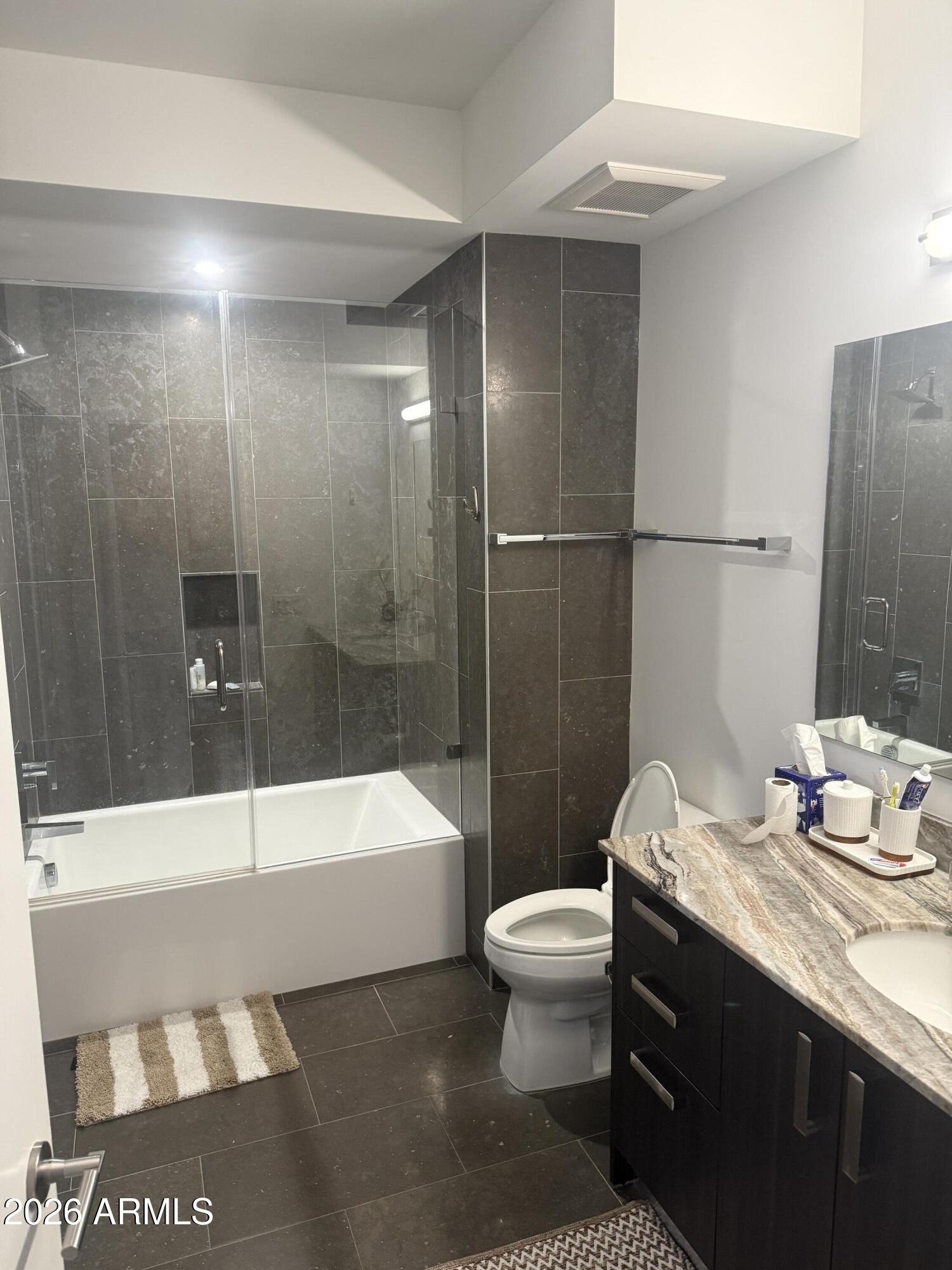 OPTIMA KIERLAND CENTER 7120 CONDOMINIUM 2ND AMD - Residential Lease