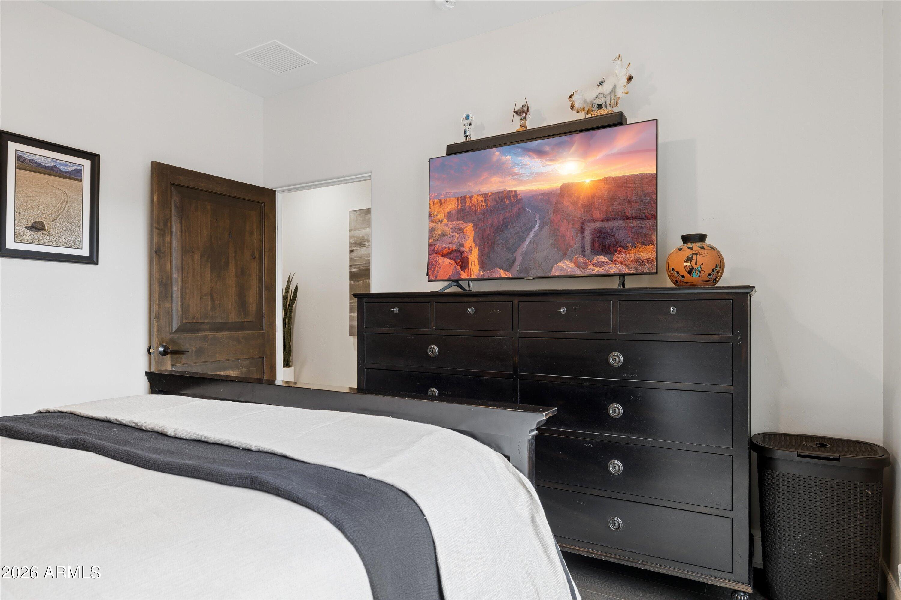 RED ROCK COVE - Residential