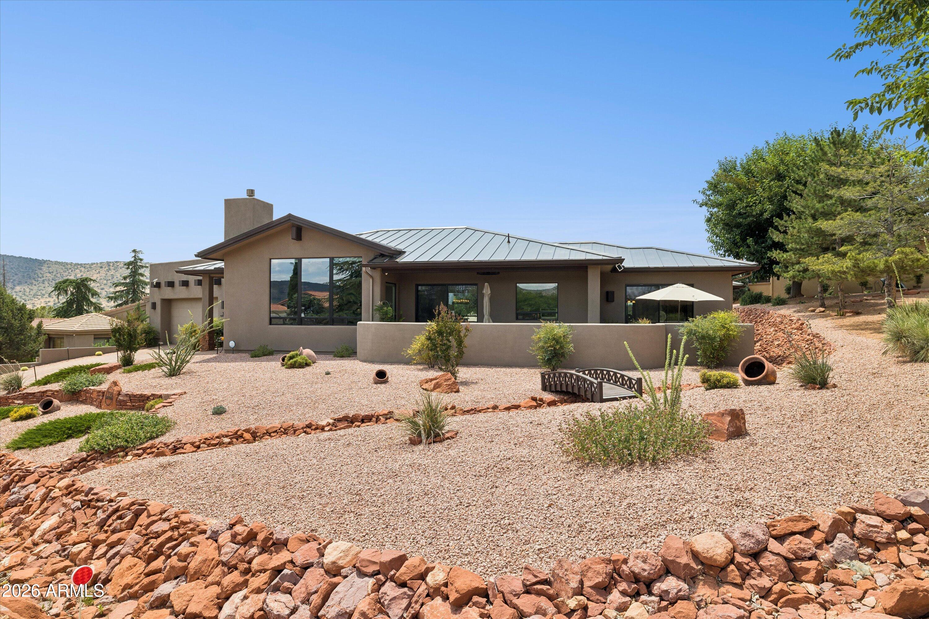 RED ROCK COVE - Residential