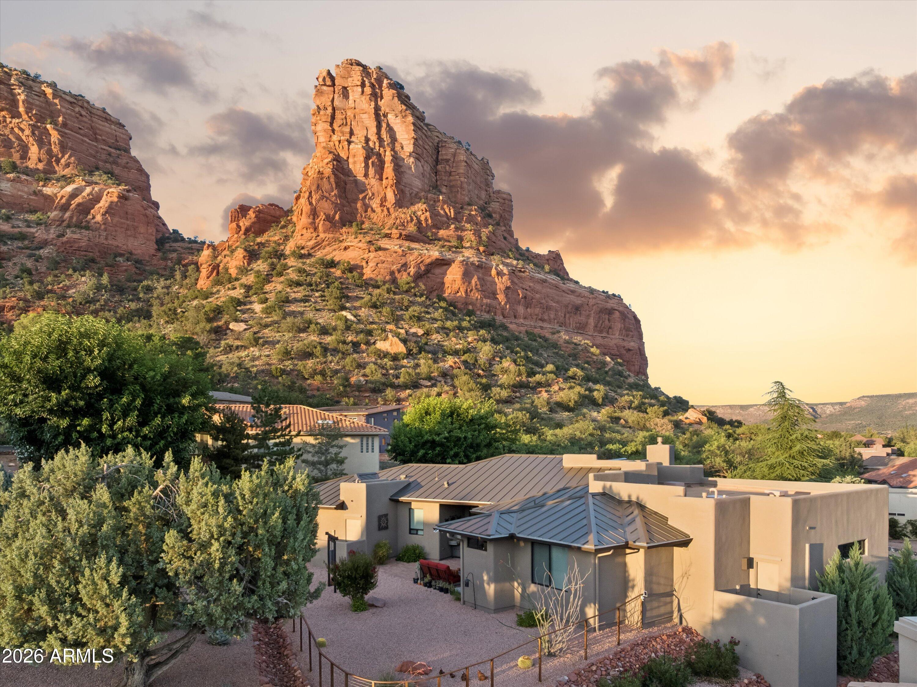 RED ROCK COVE - Residential