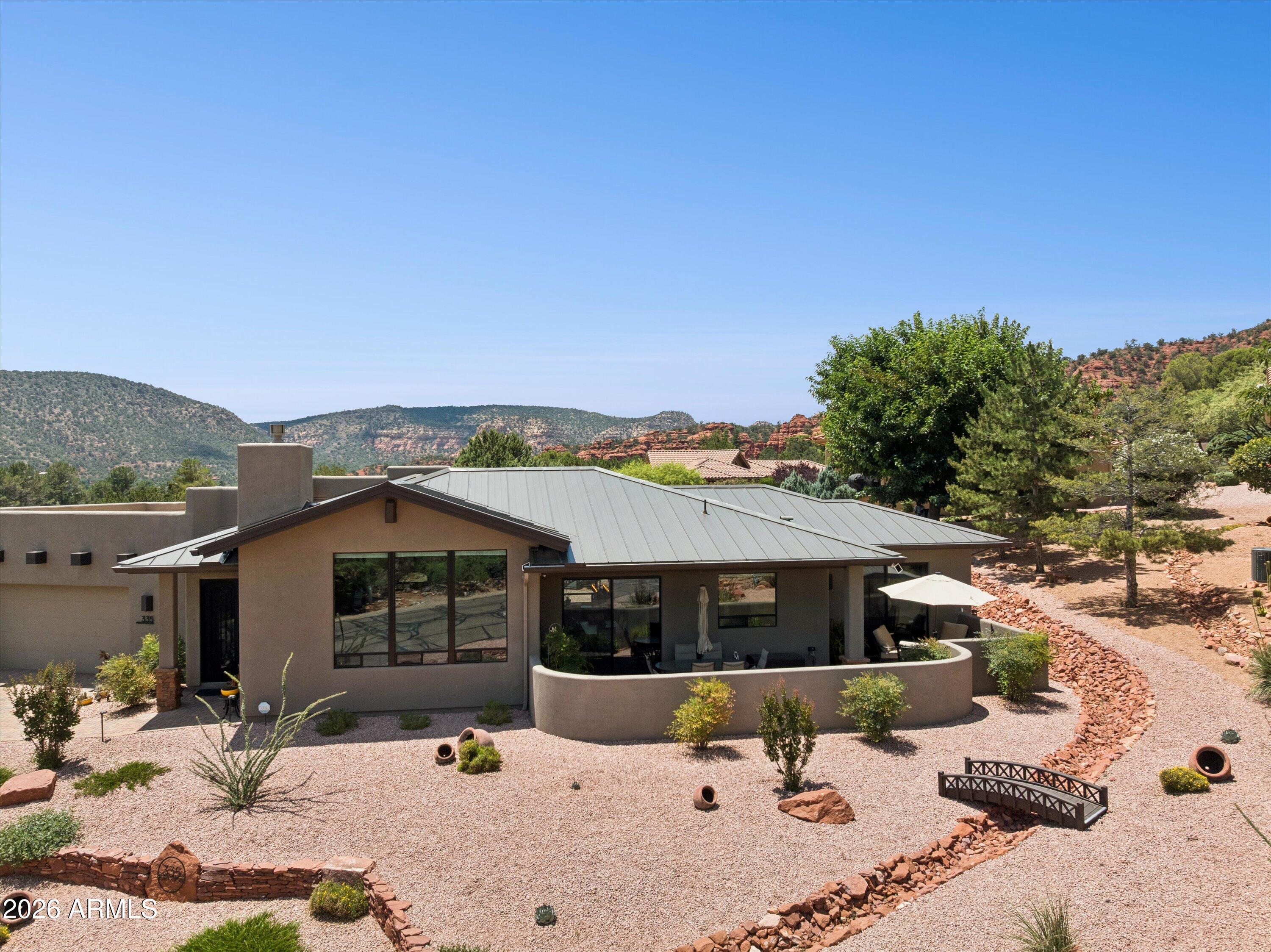 RED ROCK COVE - Residential