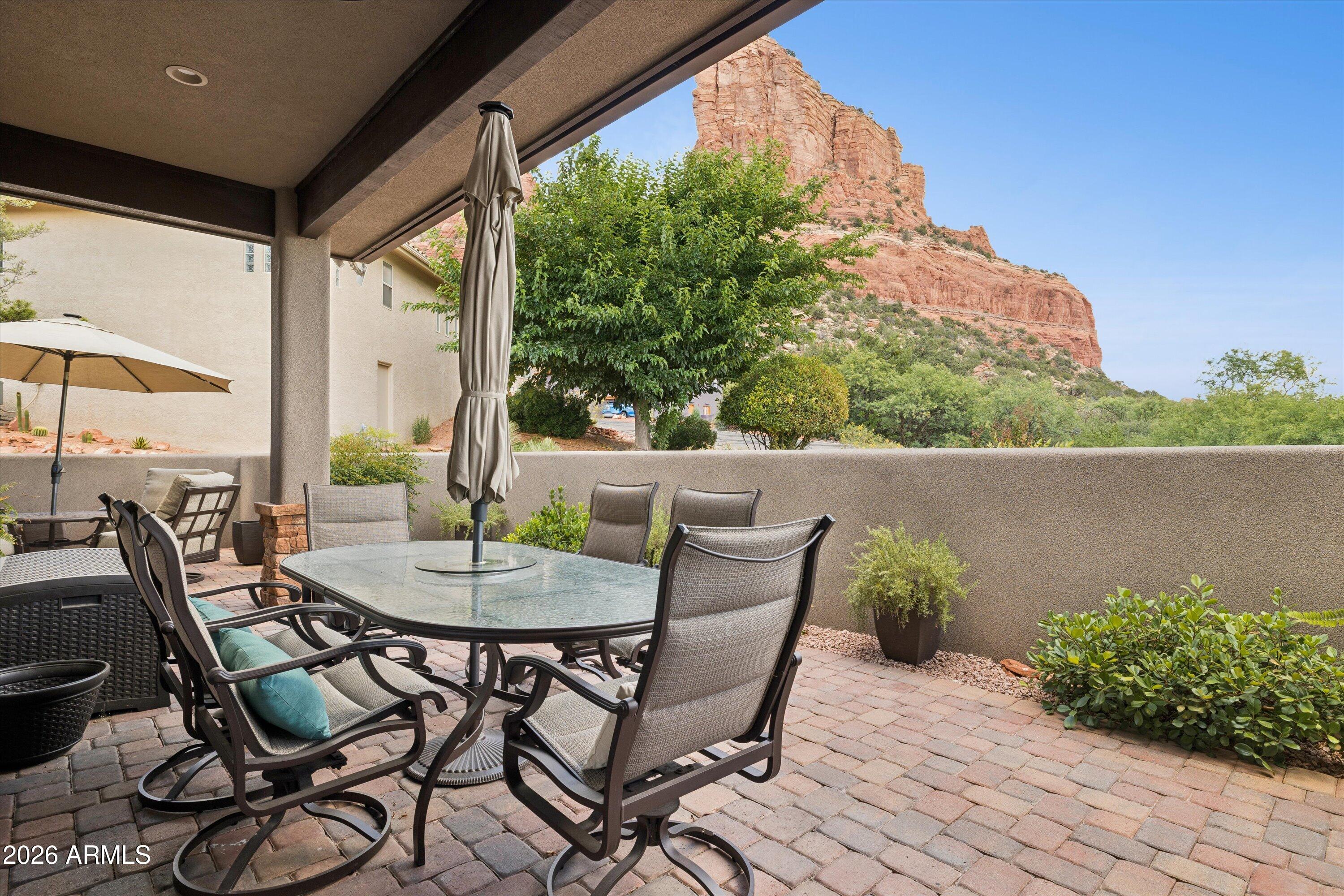 RED ROCK COVE - Residential