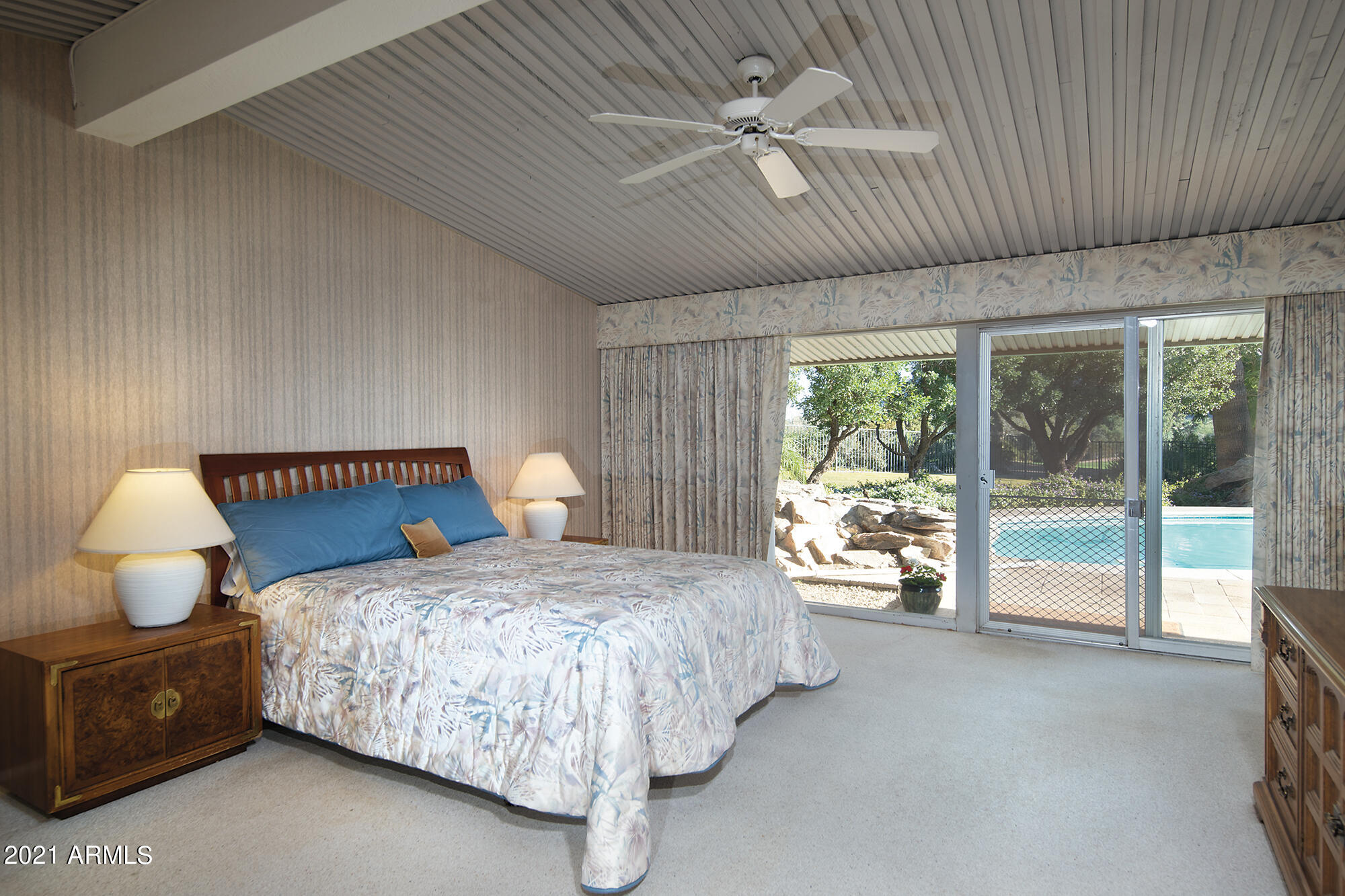 PARADISE HILLS - Residential