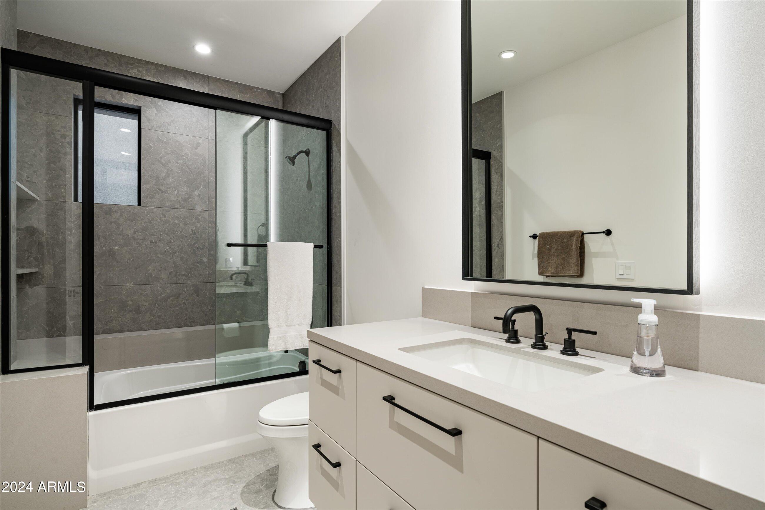 RITZ-CARLTON PARCEL B - Residential