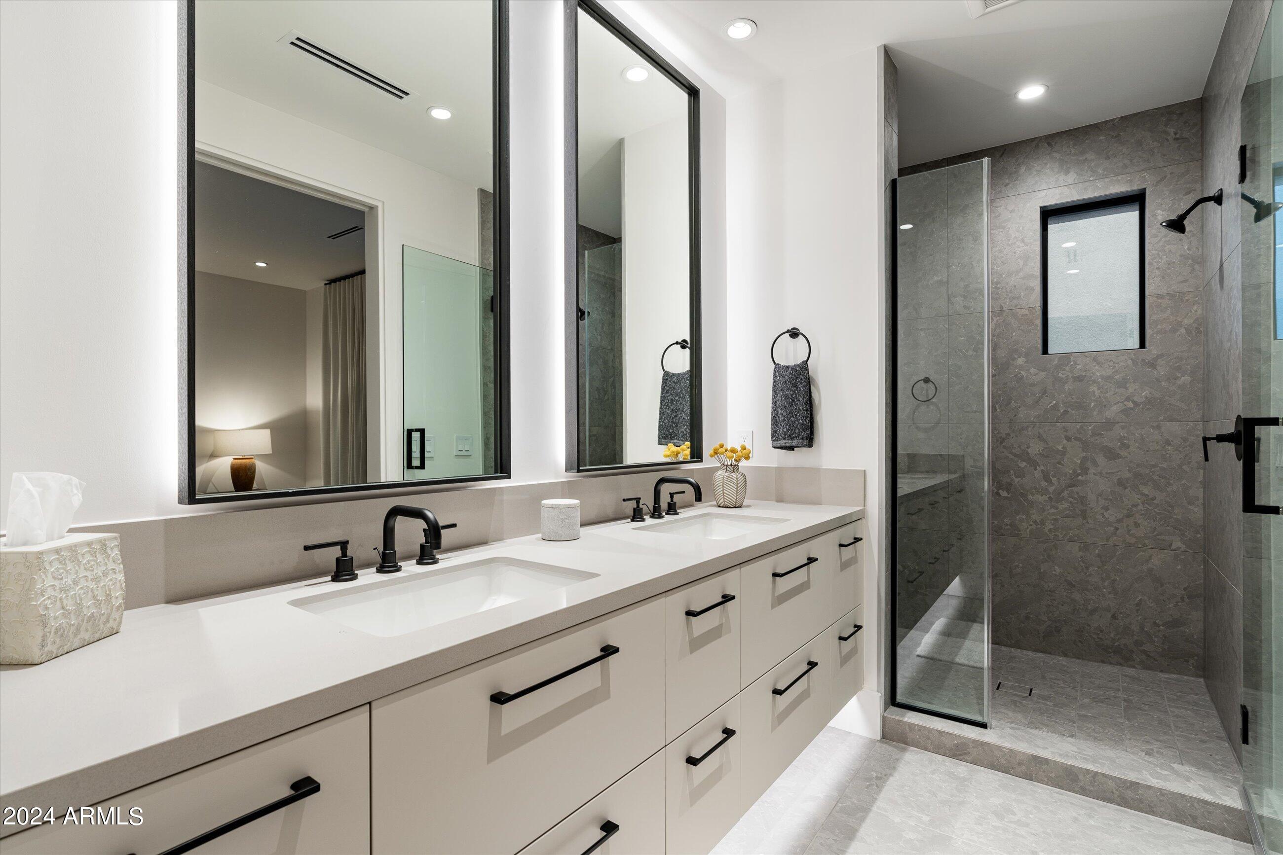 RITZ-CARLTON PARCEL B - Residential