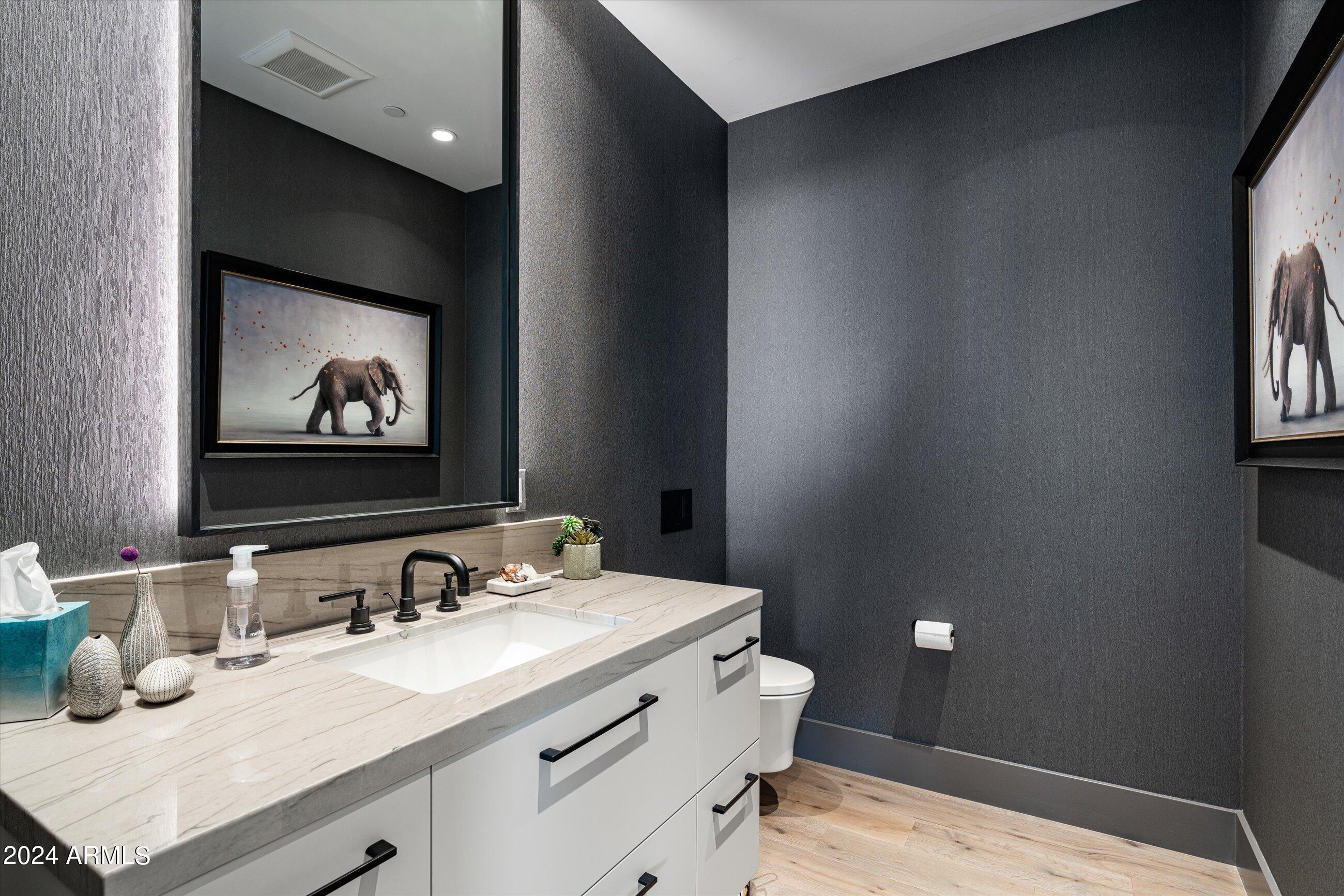 RITZ-CARLTON PARCEL B - Residential