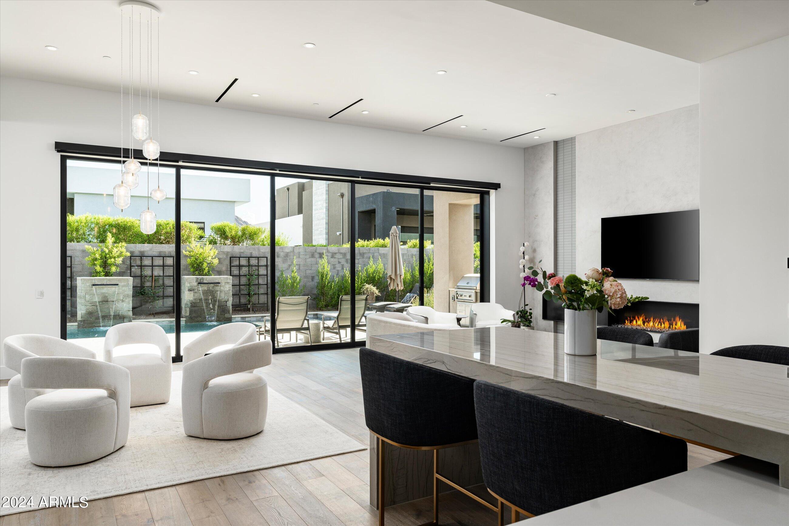 RITZ-CARLTON PARCEL B - Residential