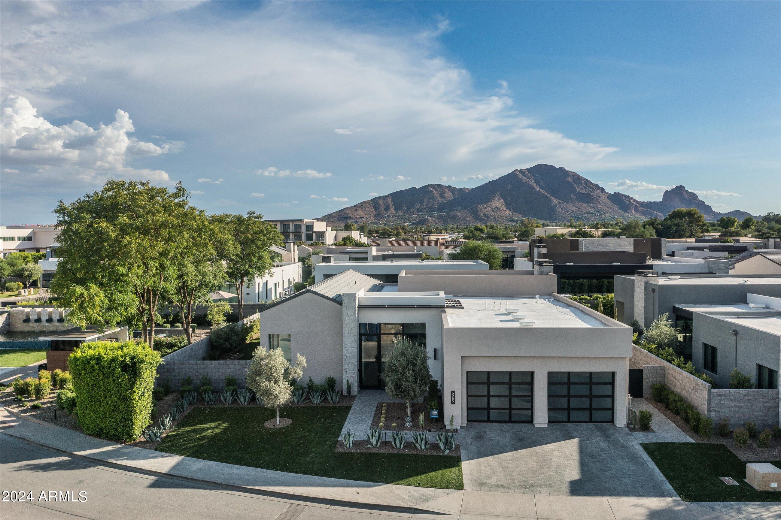 RITZ-CARLTON PARCEL B - Residential