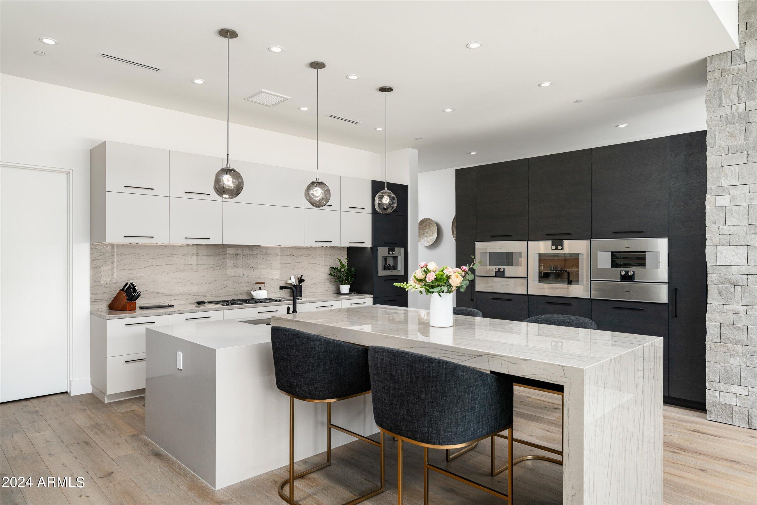 RITZ-CARLTON PARCEL B - Residential