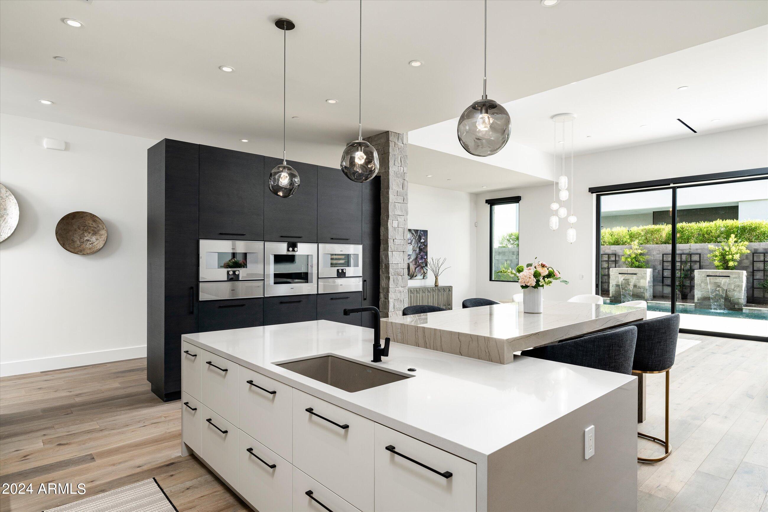 RITZ-CARLTON PARCEL B - Residential