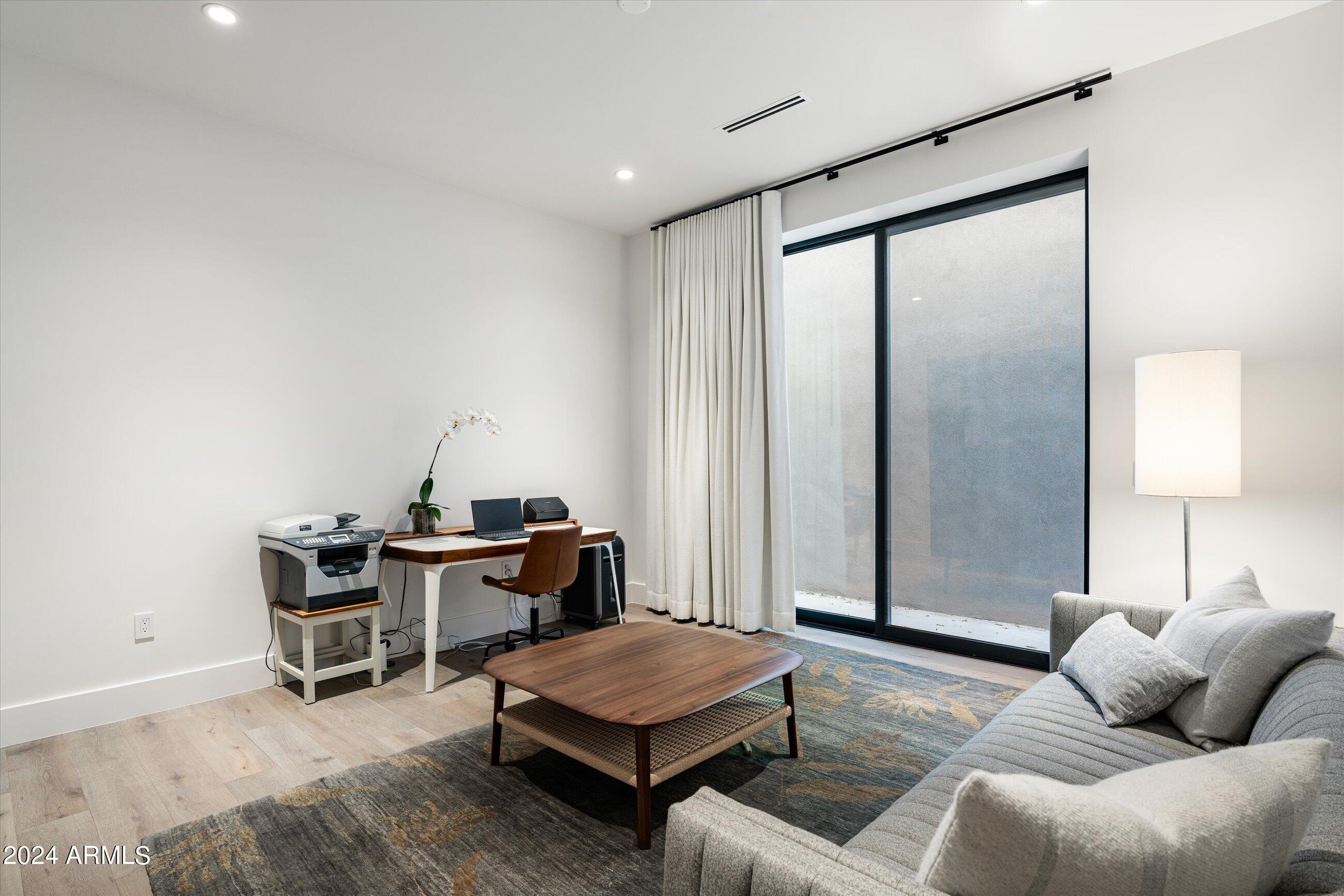 RITZ-CARLTON PARCEL B - Residential