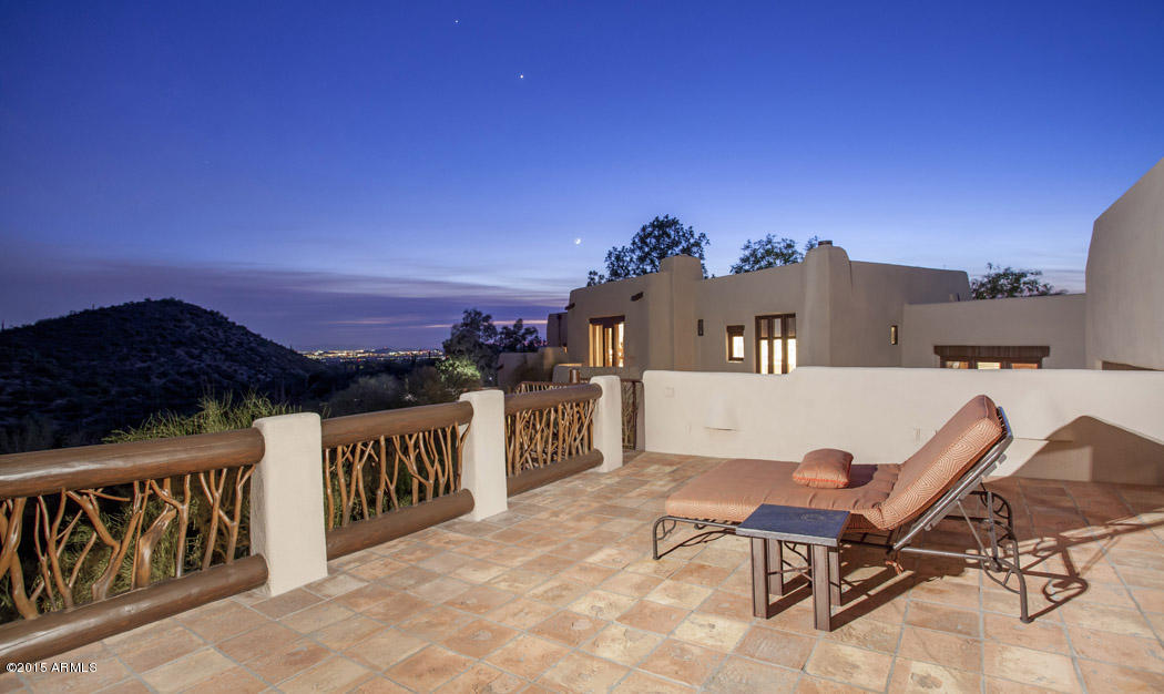 PINNACLE PEAK HEIGHTS - Residential
