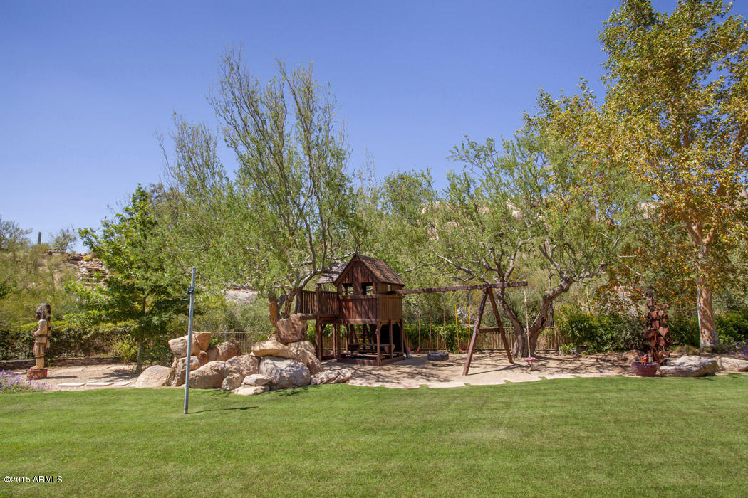 PINNACLE PEAK HEIGHTS - Residential