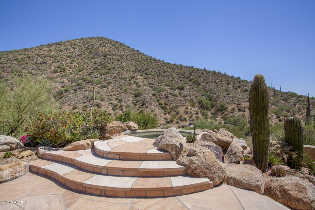 PINNACLE PEAK HEIGHTS - Residential