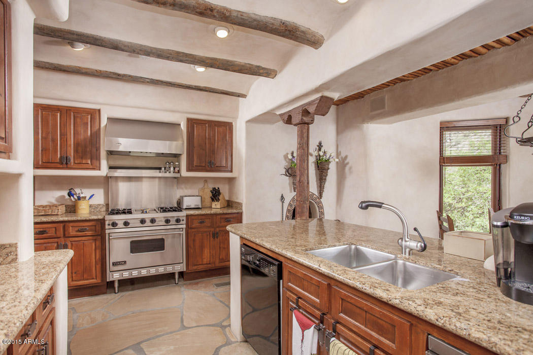 PINNACLE PEAK HEIGHTS - Residential