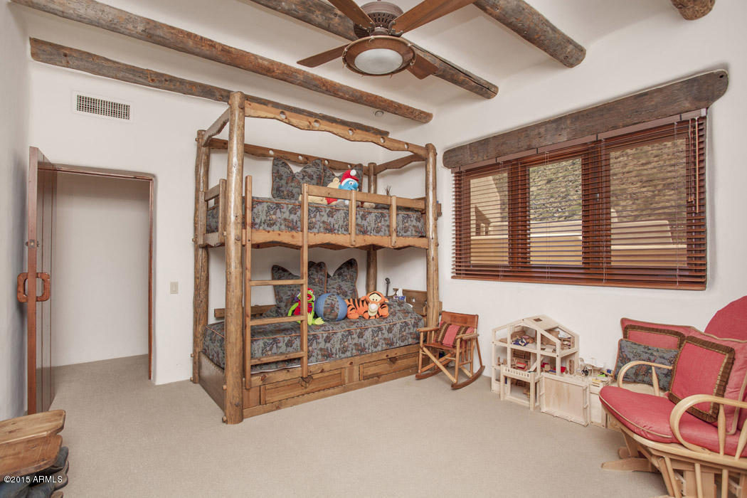 PINNACLE PEAK HEIGHTS - Residential