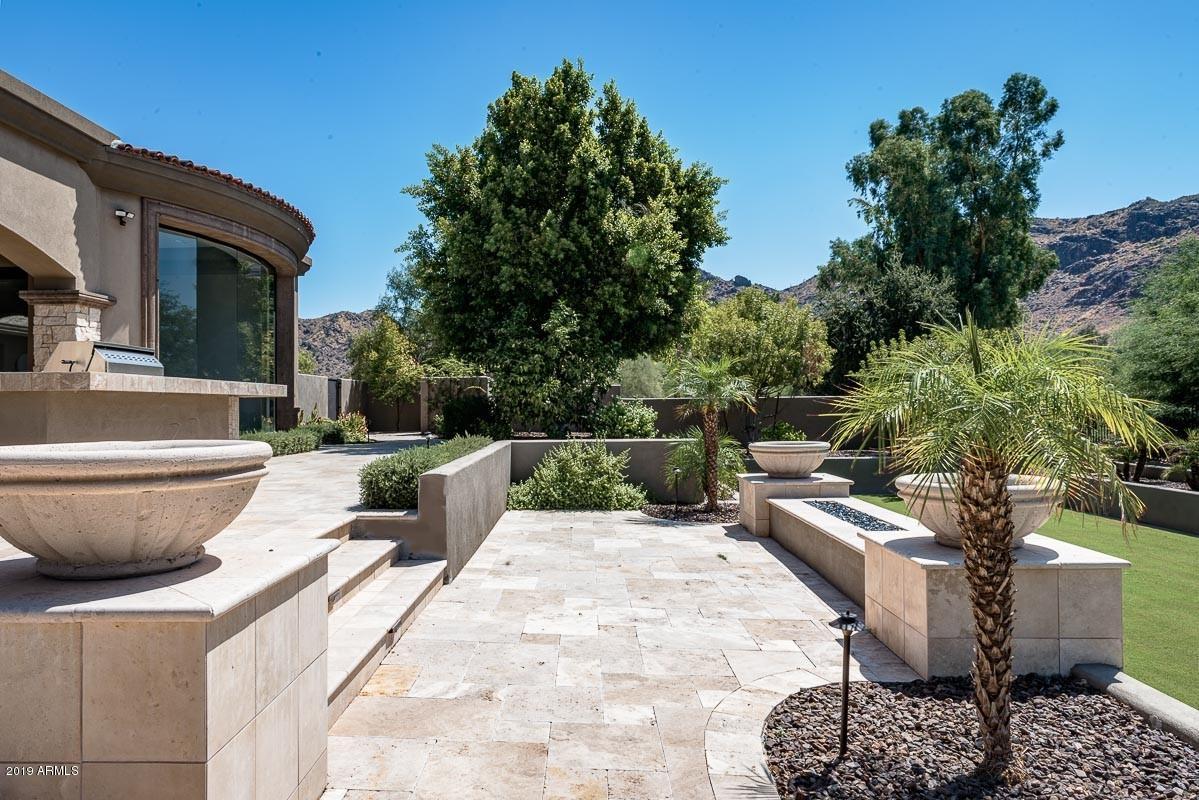 PARADISE HILLS - Residential