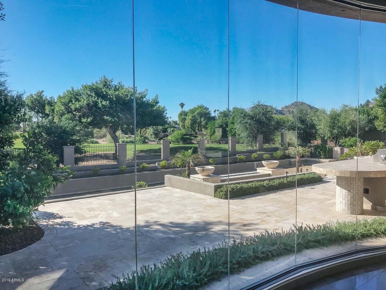 PARADISE HILLS - Residential