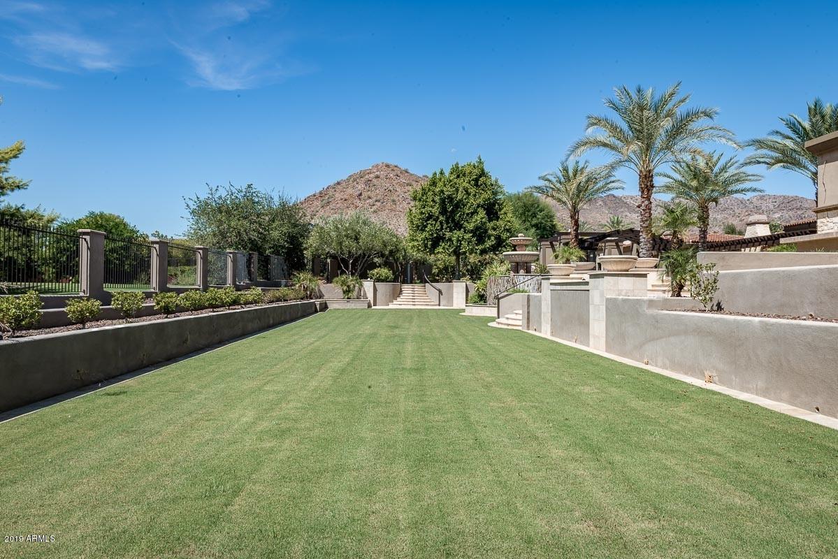 PARADISE HILLS - Residential