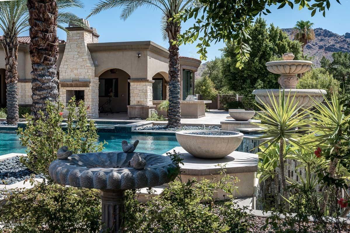 PARADISE HILLS - Residential