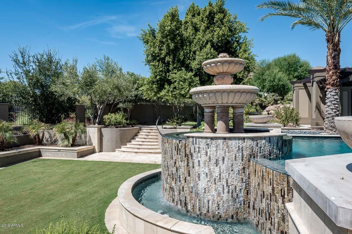 PARADISE HILLS - Residential
