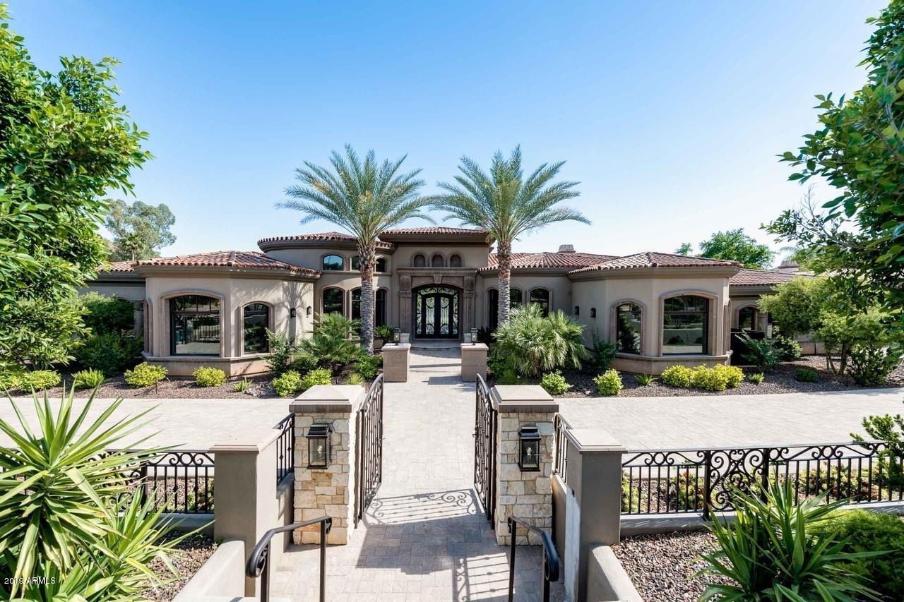 PARADISE HILLS - Residential