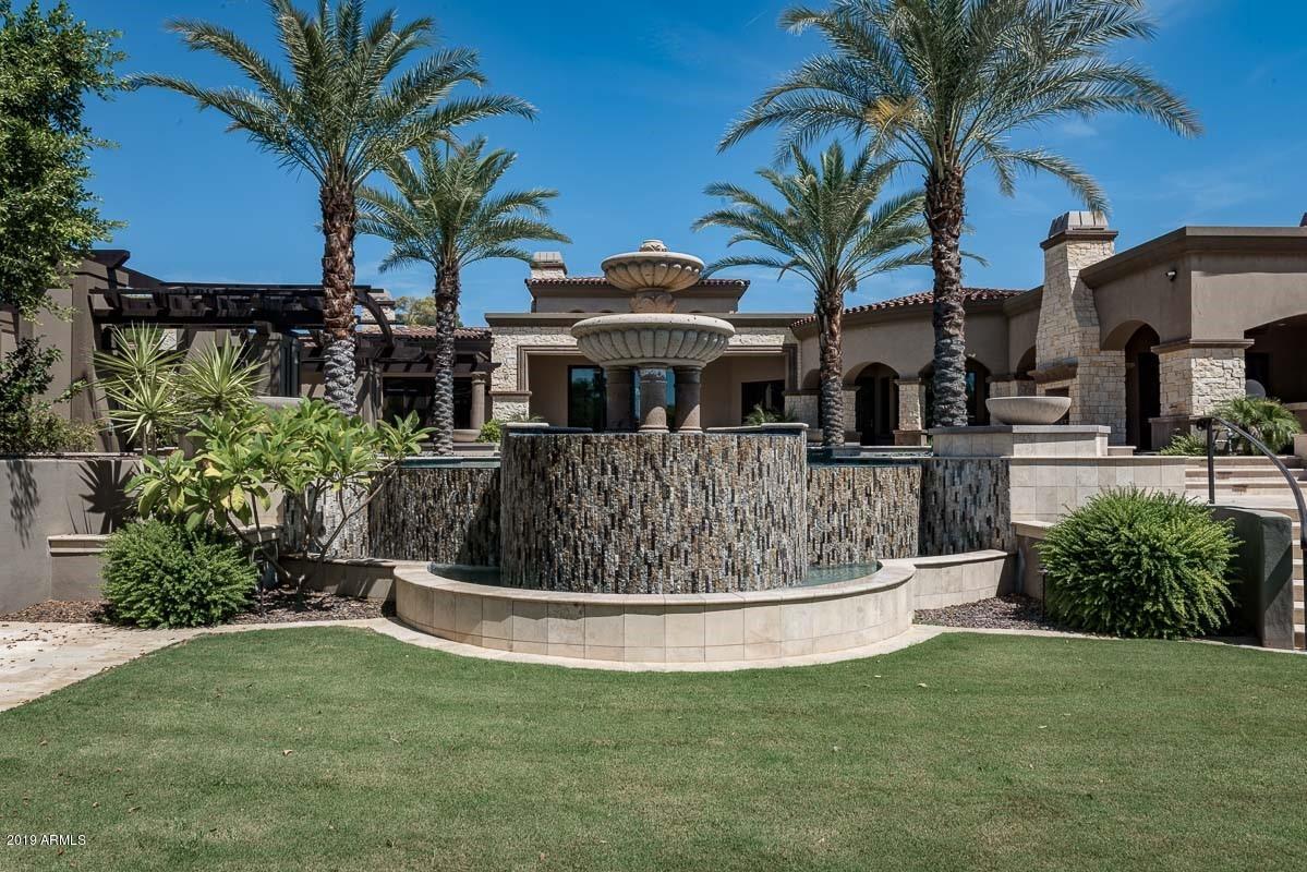 PARADISE HILLS - Residential