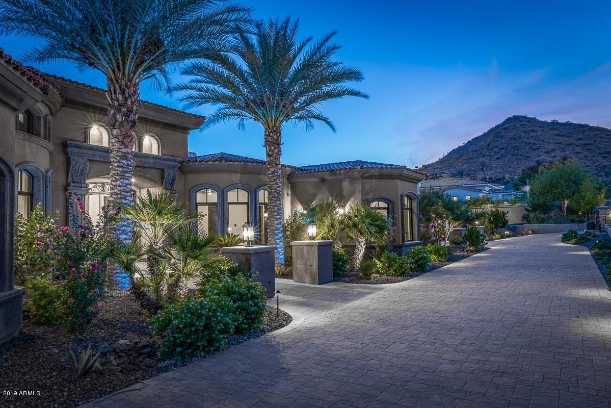 PARADISE HILLS - Residential