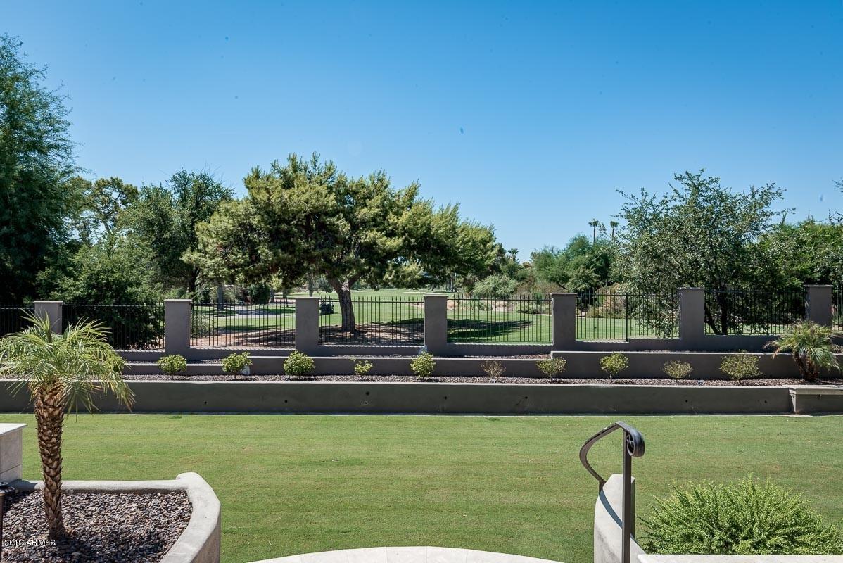 PARADISE HILLS - Residential
