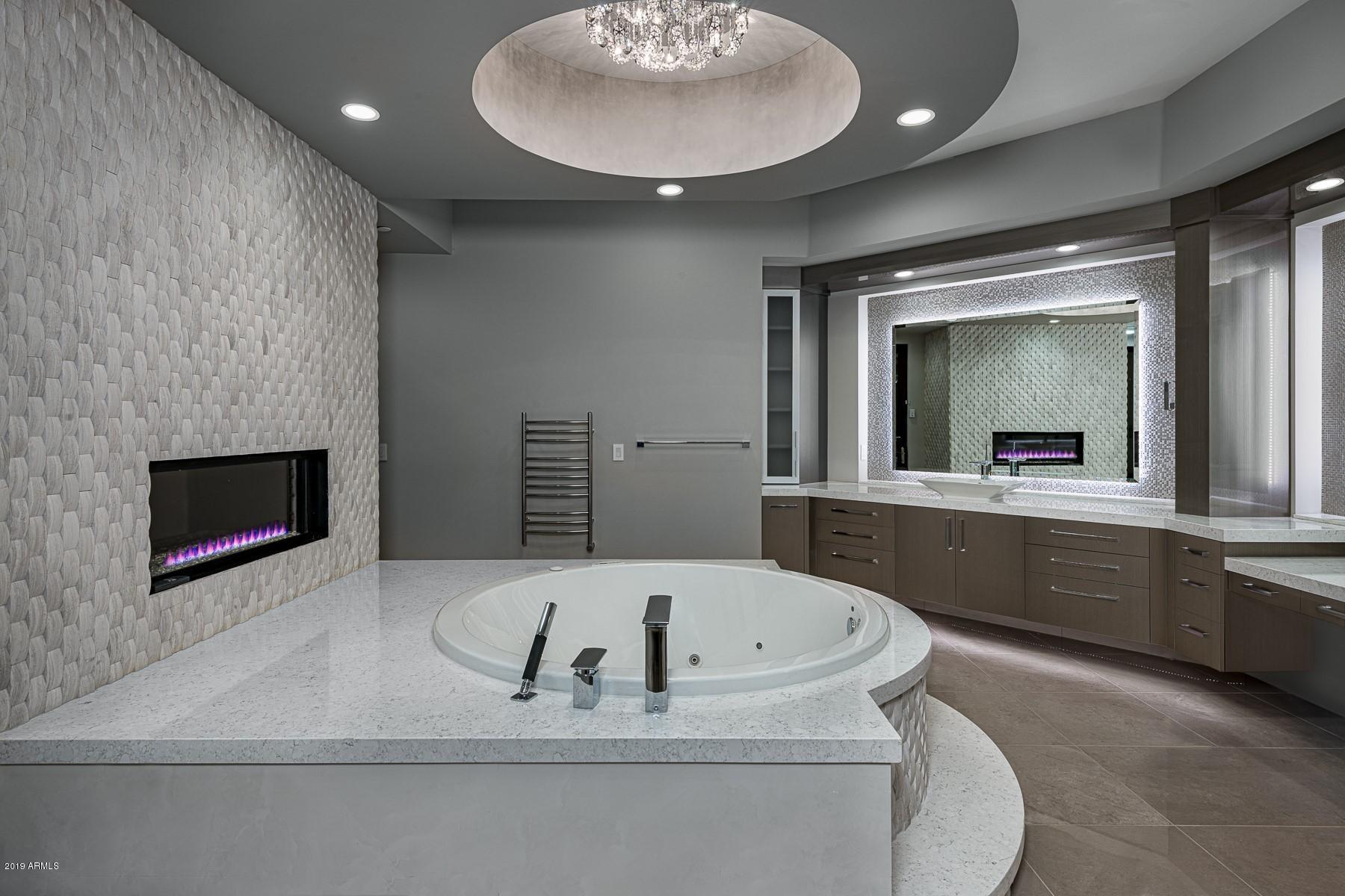 PARADISE HILLS - Residential