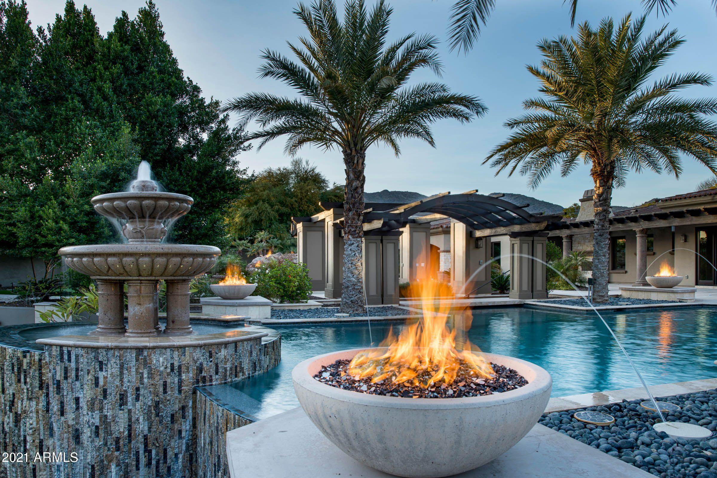 PARADISE HILLS - Residential