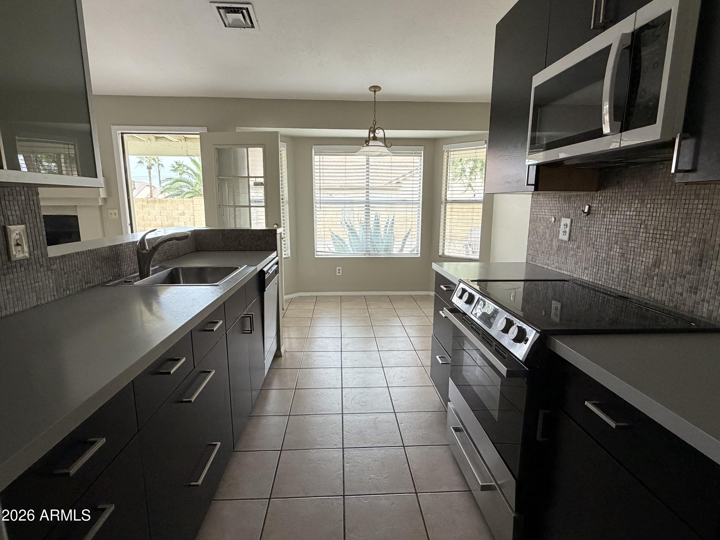 DEER VALLEY ESTATES UNIT 12 - Residential