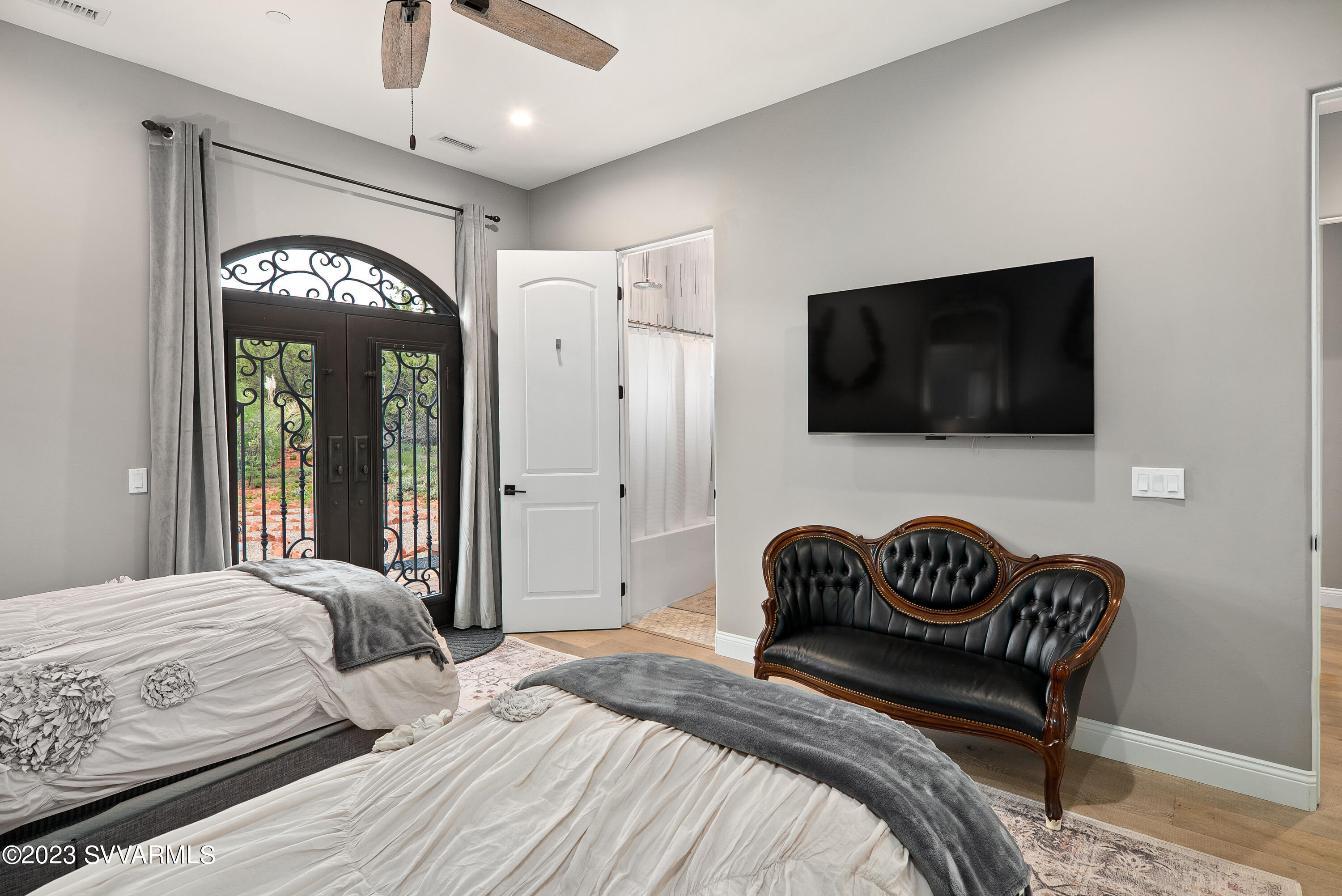 Under 5 Acres - Residential