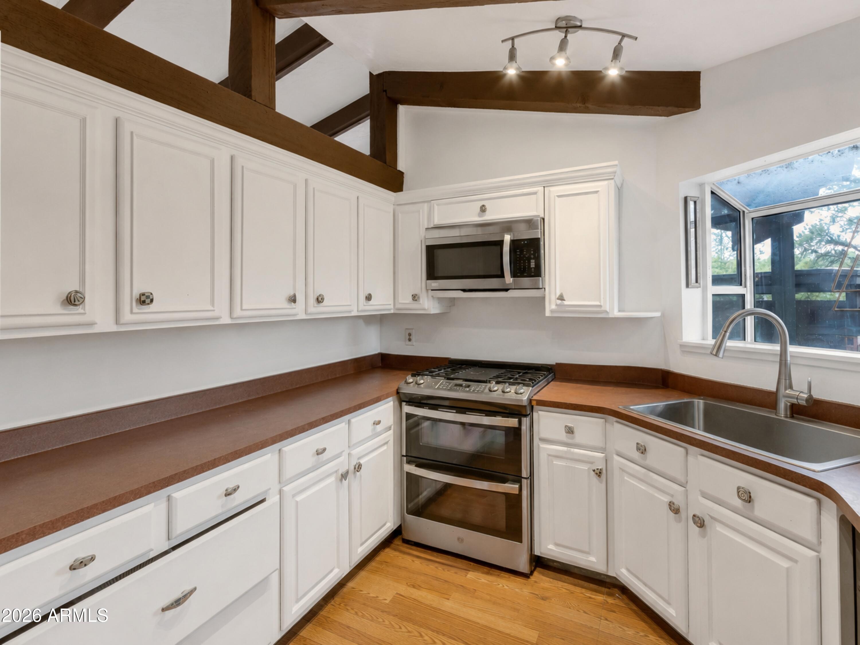 SAN PATRICIO ESTATES - Residential