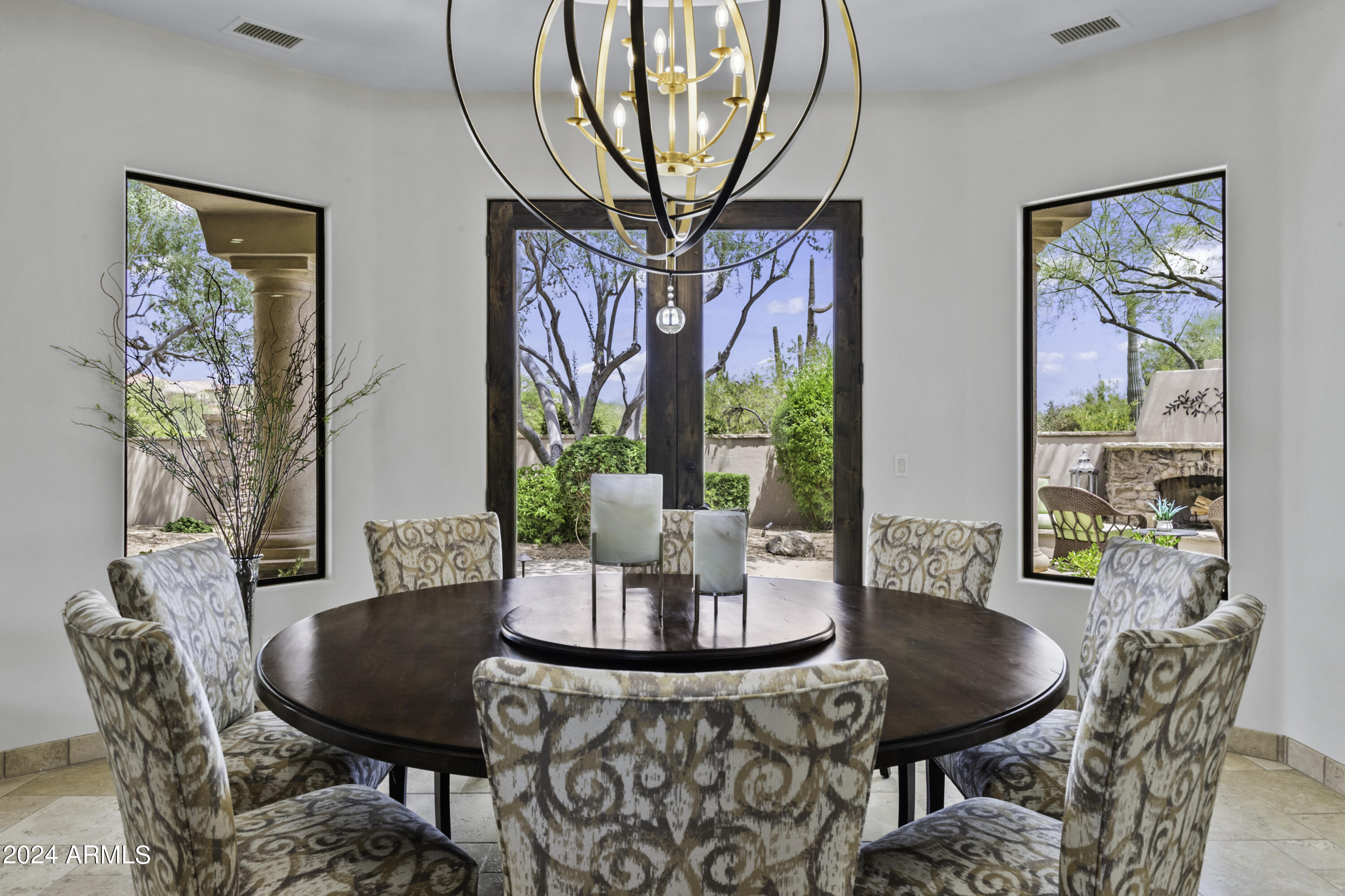 GOLDIE BROWN PINNACLE PEAK RANCH - Residential