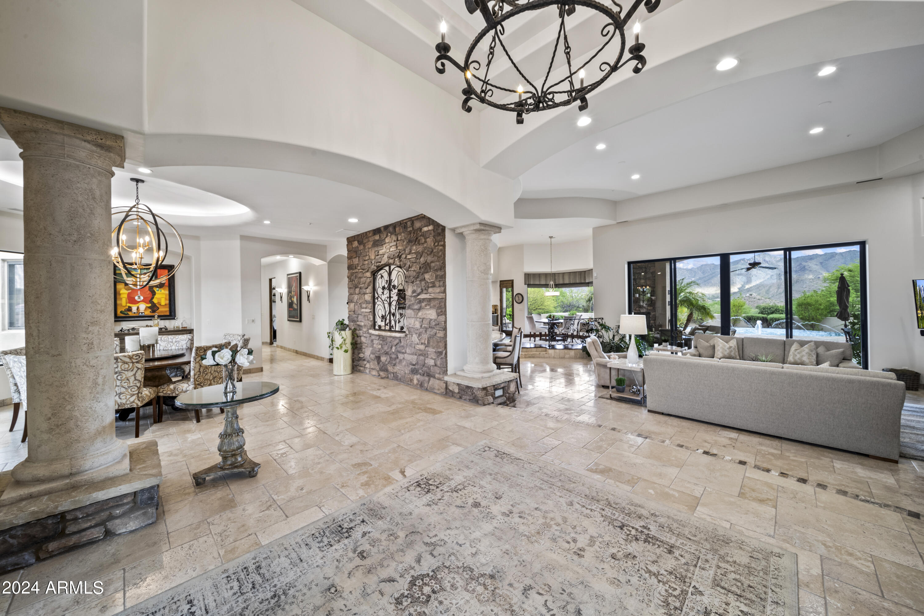 GOLDIE BROWN PINNACLE PEAK RANCH - Residential